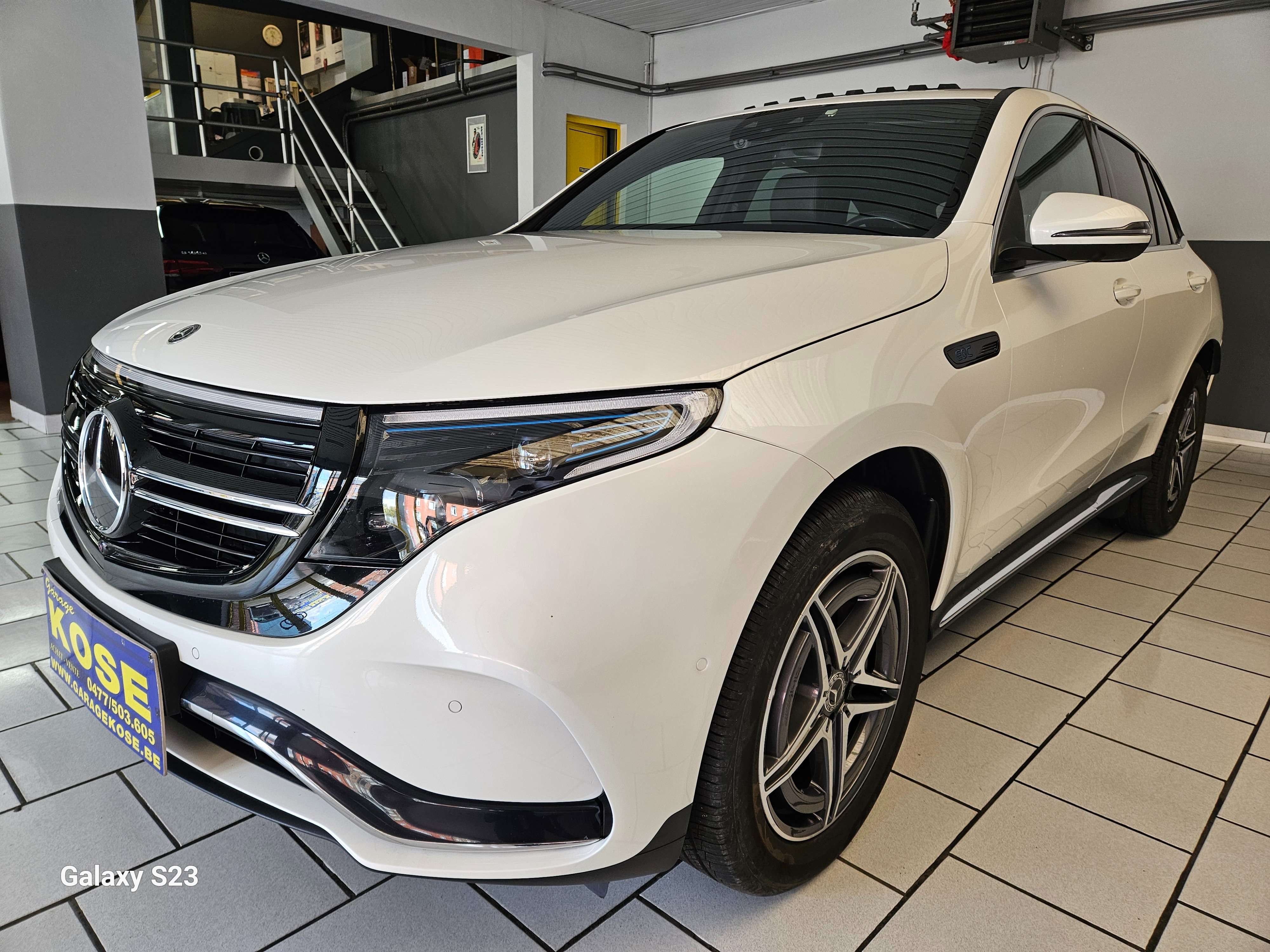 Mercedes-Benz EQC 400 80 kWh 4-Matic//AMG//CUIR//PHARES LED//FULL OPTION
