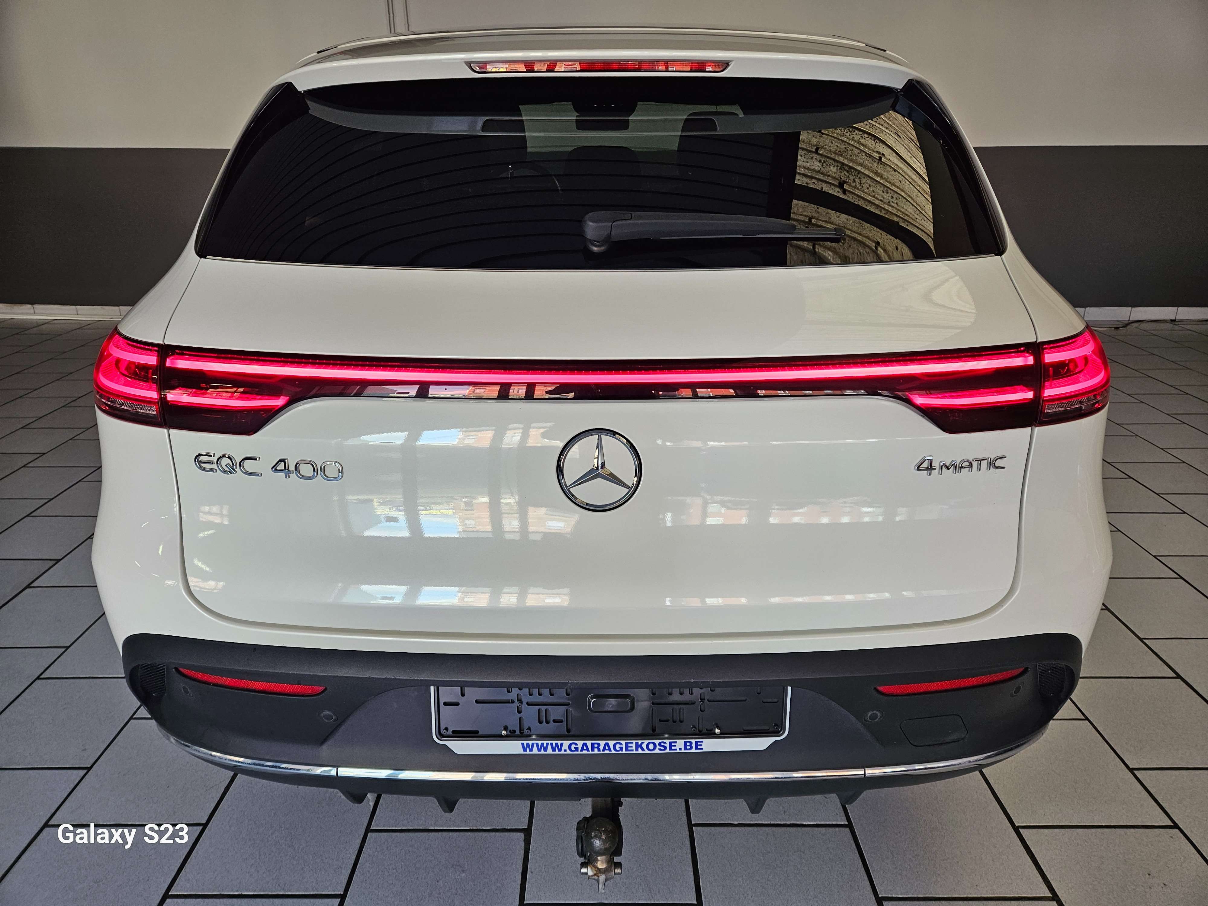 Mercedes-Benz EQC 400 80 kWh 4-Matic//AMG//CUIR//PHARES LED//FULL OPTION