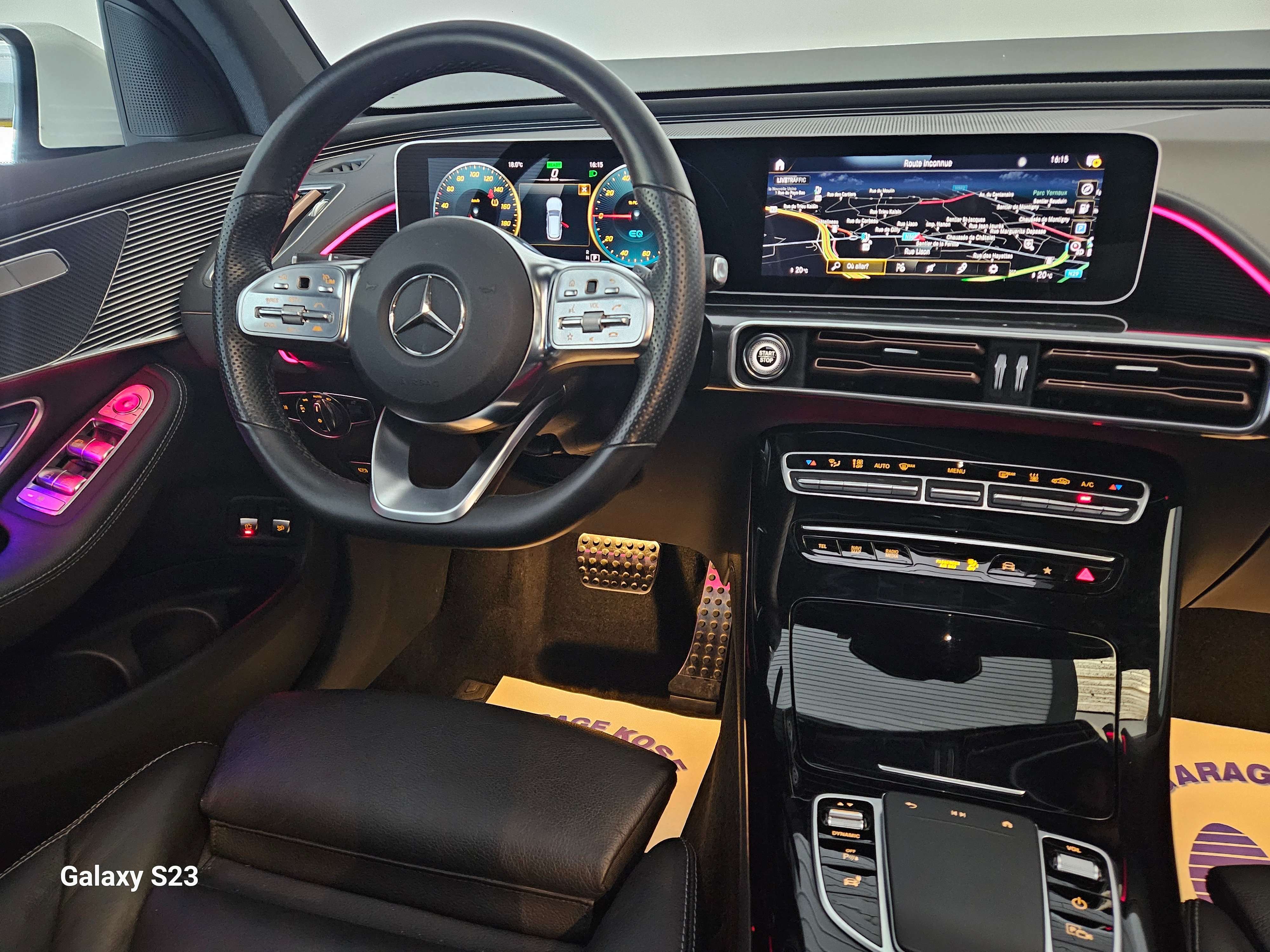 Mercedes-Benz EQC 400 80 kWh 4-Matic//AMG//CUIR//PHARES LED//FULL OPTION