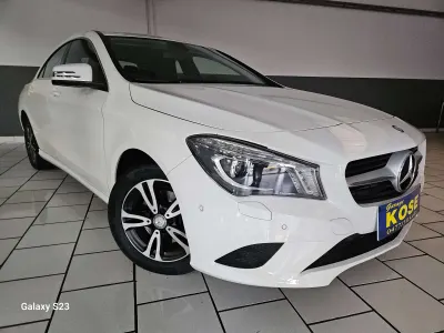 Mercedes-Benz CLA 180 CLA180//CUIR+TISSU/CLIM/NAVIGATION//XENON/CAR-PASS