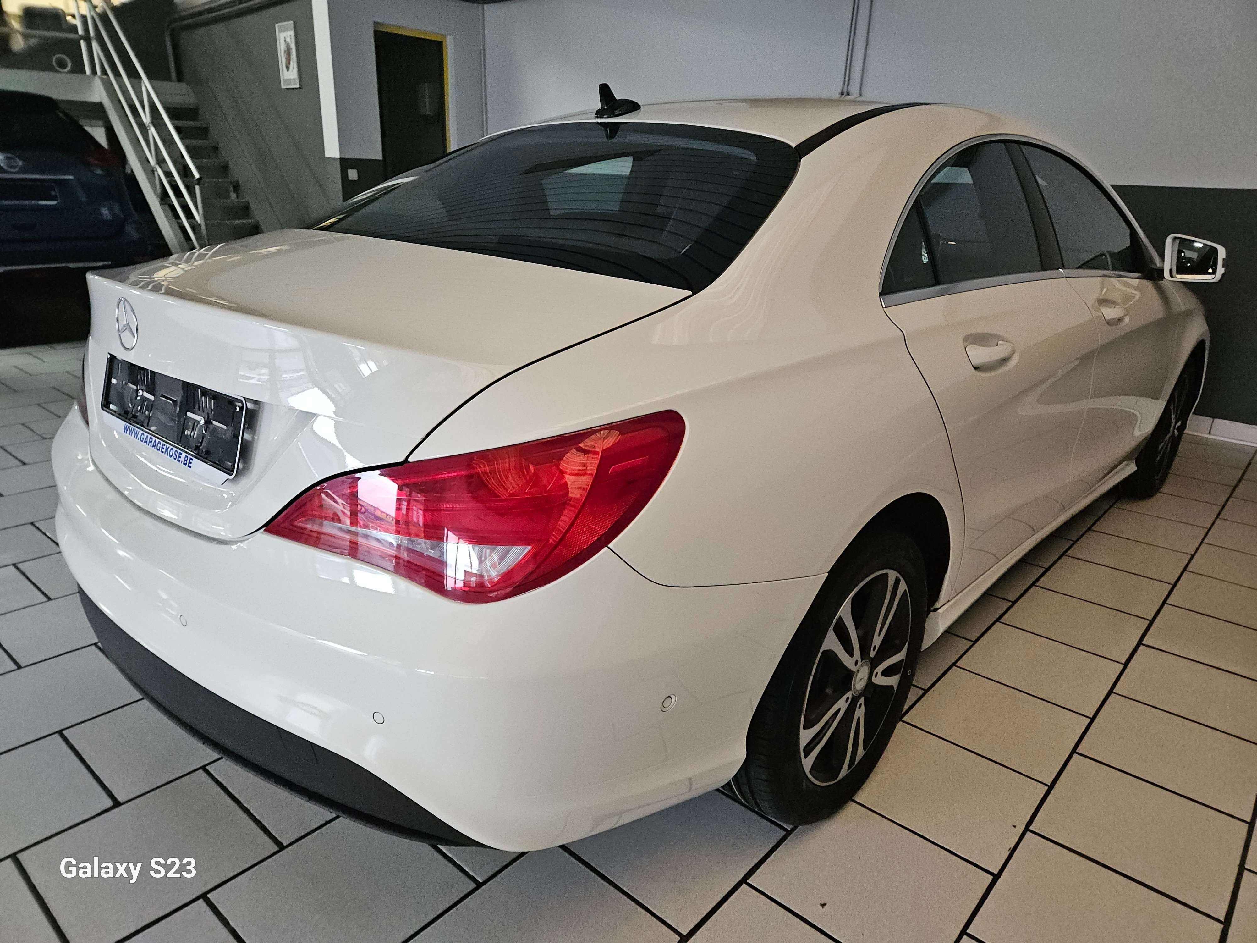 Mercedes-Benz CLA 180 CLA180//CUIR+TISSU/CLIM/NAVIGATION//XENON/CAR-PASS
