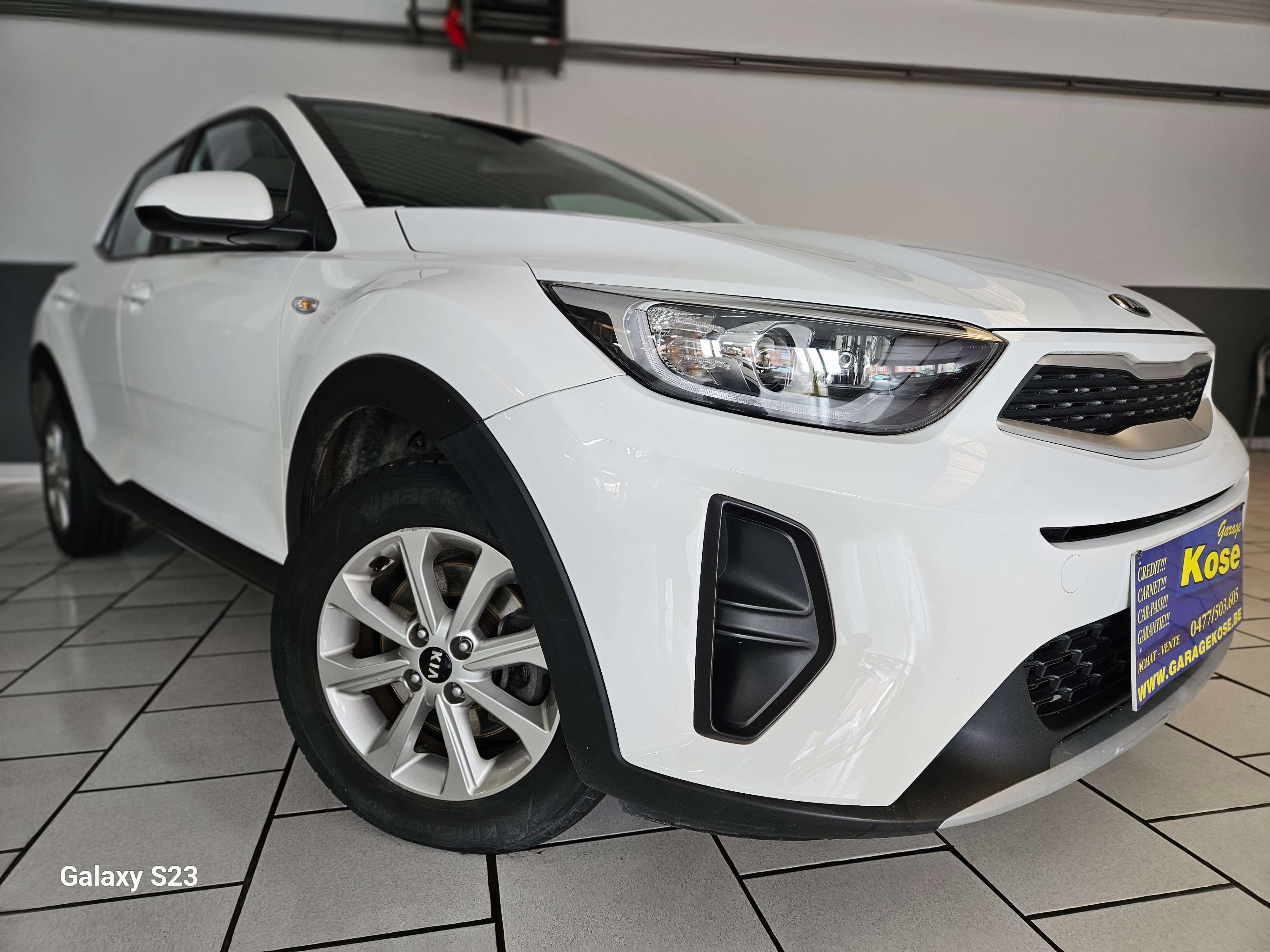 Kia Stonic 1.6CRDI/CLIMATISATION/NAVIGATION/GARANTIE/CAR-PASS