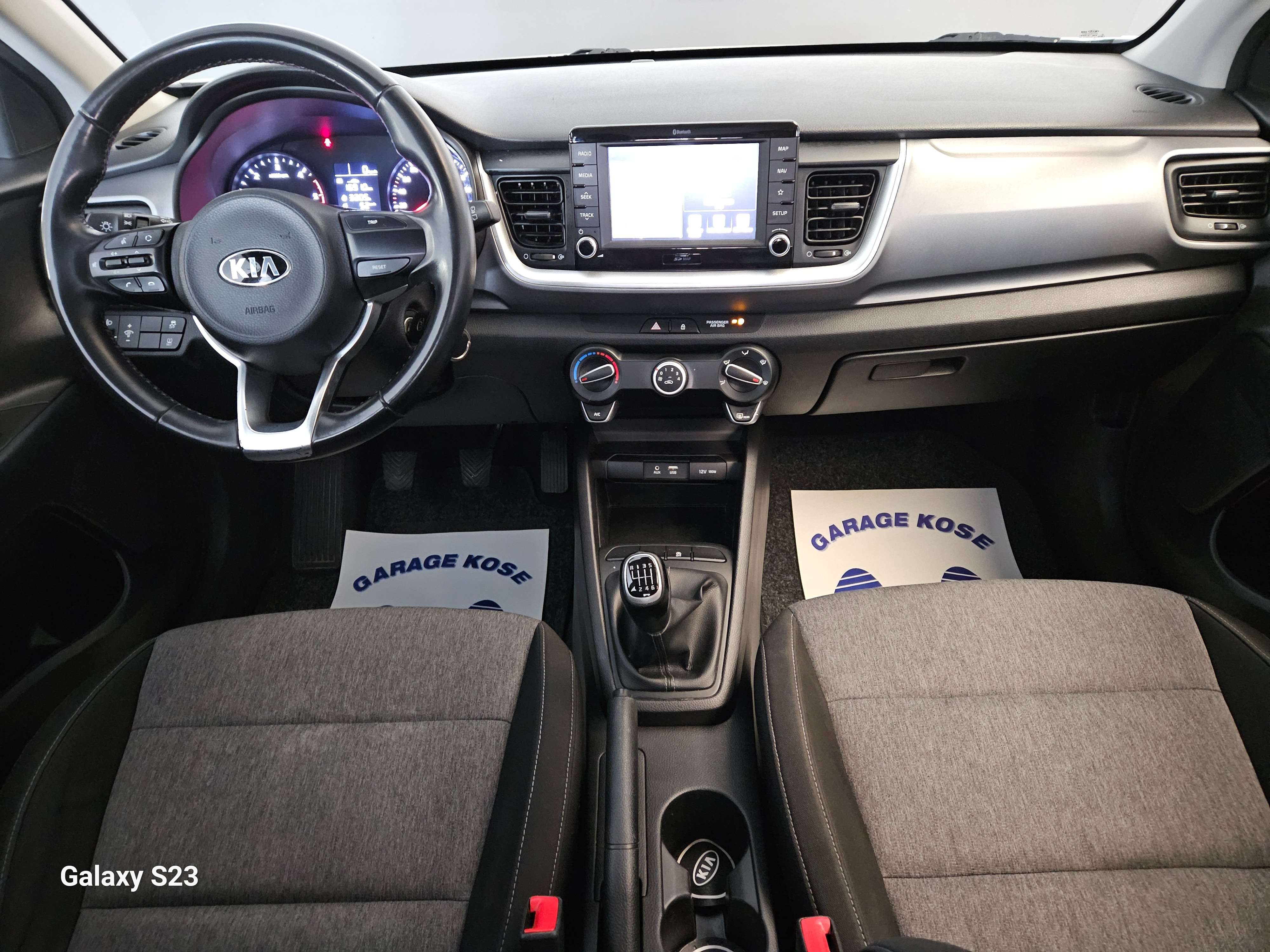 Kia Stonic 1.6CRDI/CLIMATISATION/NAVIGATION/GARANTIE/CAR-PASS