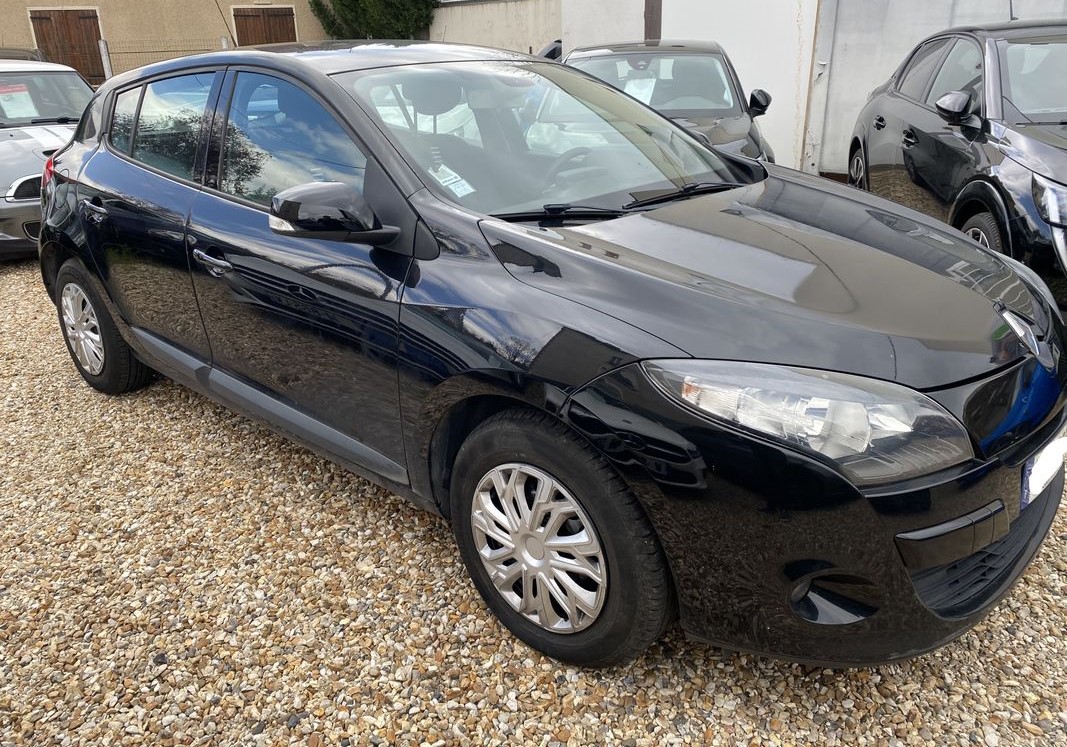 Renault Megane III 1.5 DCi 110 CH MODELE EXPRESSION/GPS - GARANTIE 6 MOIS