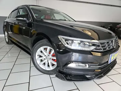 Volkswagen Passat 1.6 CR TDi//CUIR//PHARES LED//NAVIGATION//SUPERBE