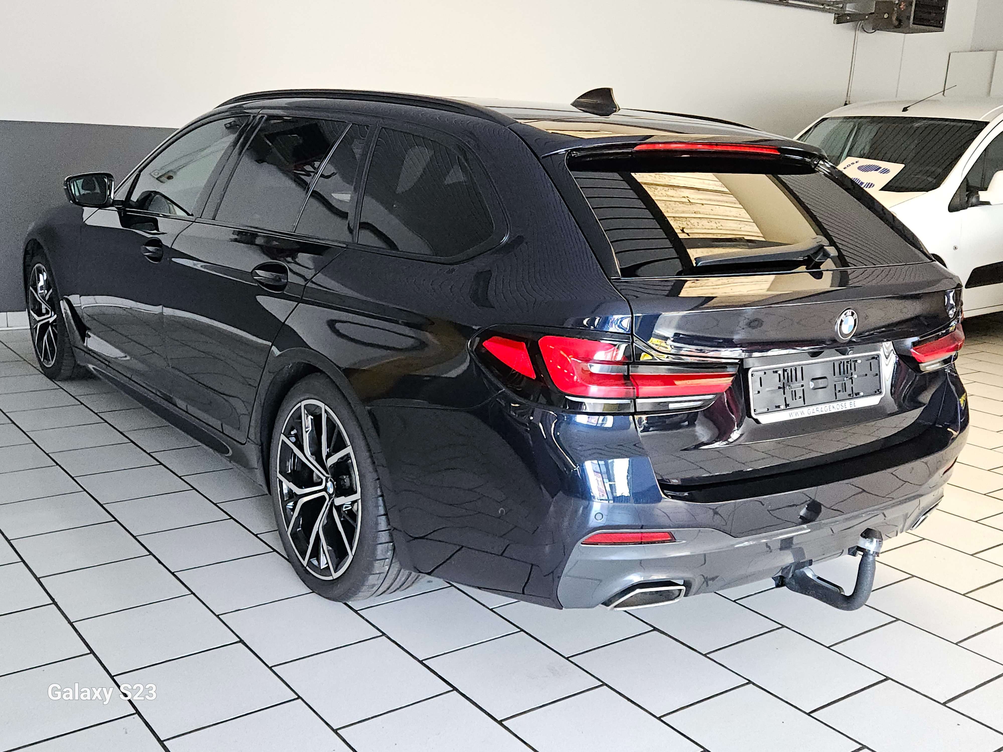 BMW 520 i PACK-M SPORT TOIT PANO COCKPIT AMBIANCE LED FULL