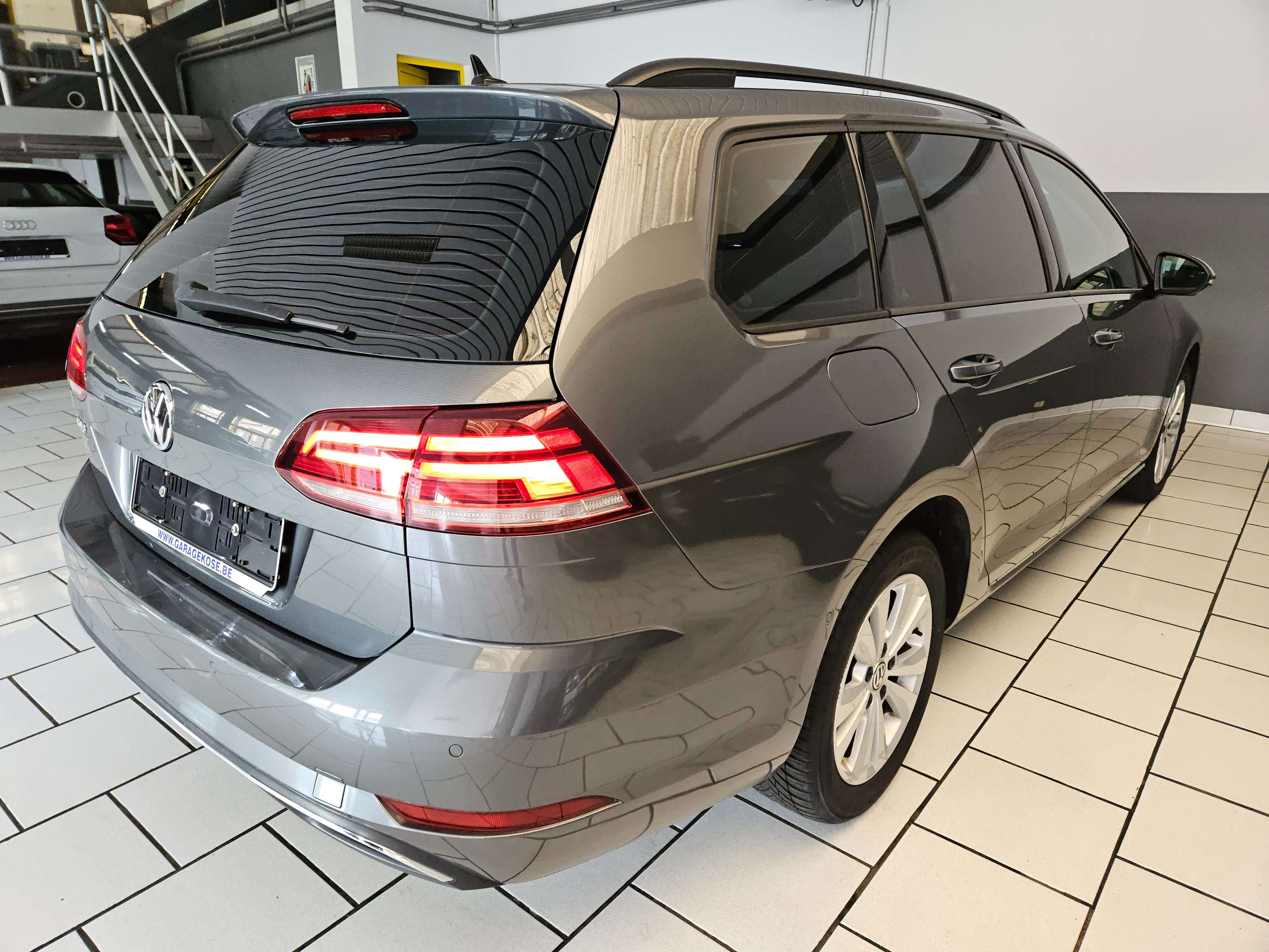 Volkswagen Golf Variant SW 1.0 TSI//NAVIGATION//CUIR//CARPLAY//CAR-PASS