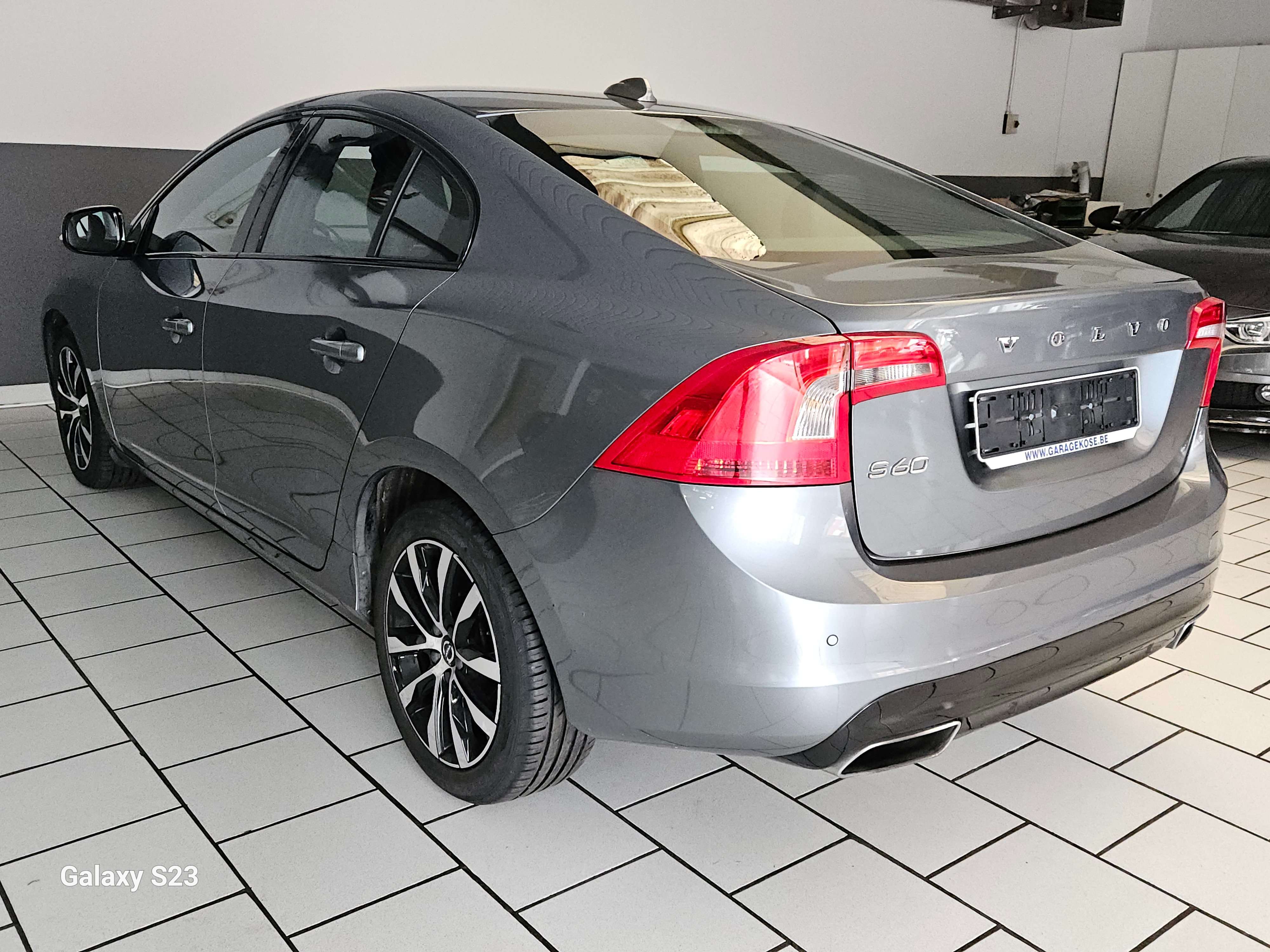 Volvo S60 15 E 122CV //CUIR//NAVIGATION/AUTOMATIQUE/GARANTIE