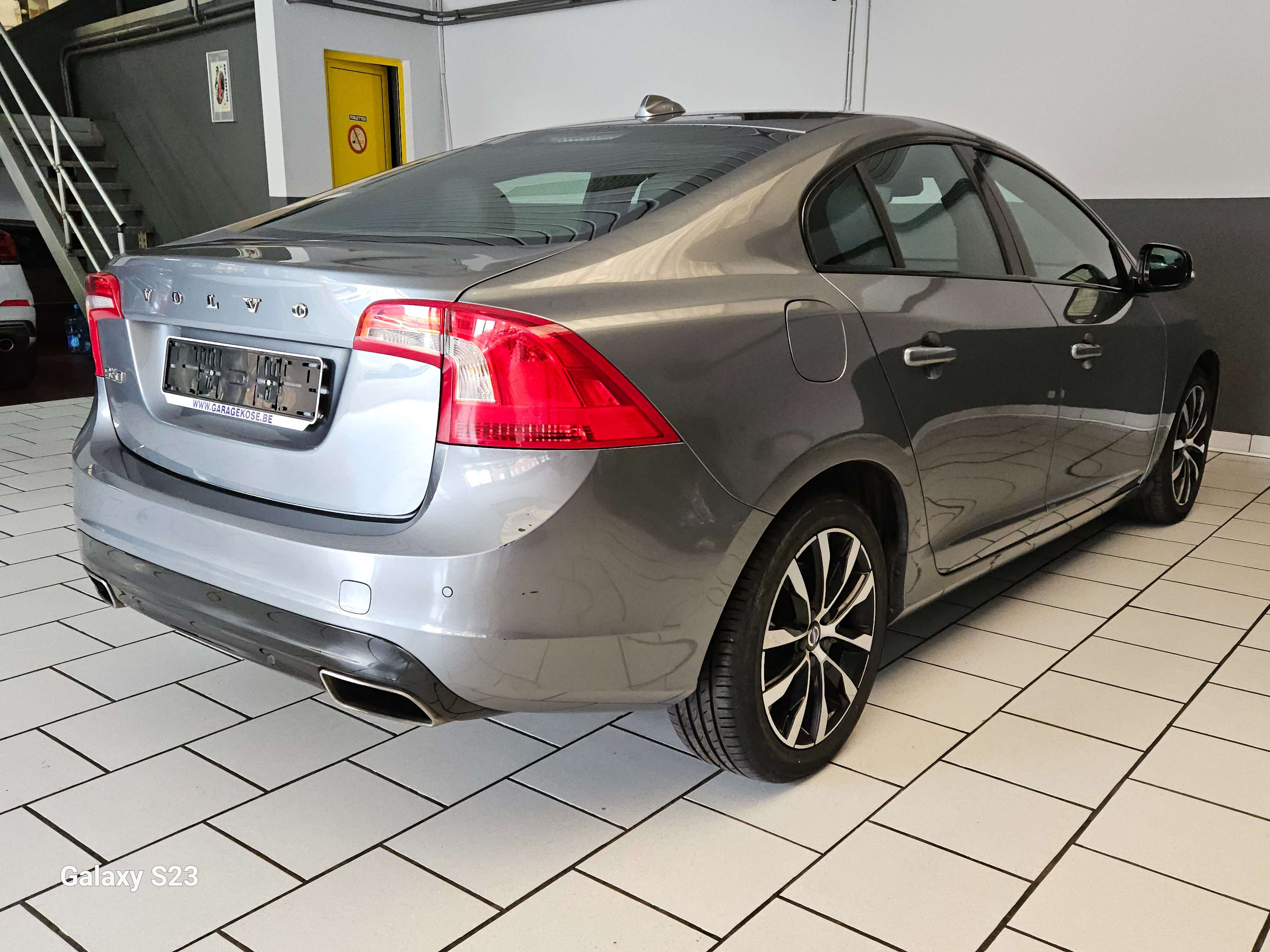Volvo S60 15 E 122CV //CUIR//NAVIGATION/AUTOMATIQUE/GARANTIE