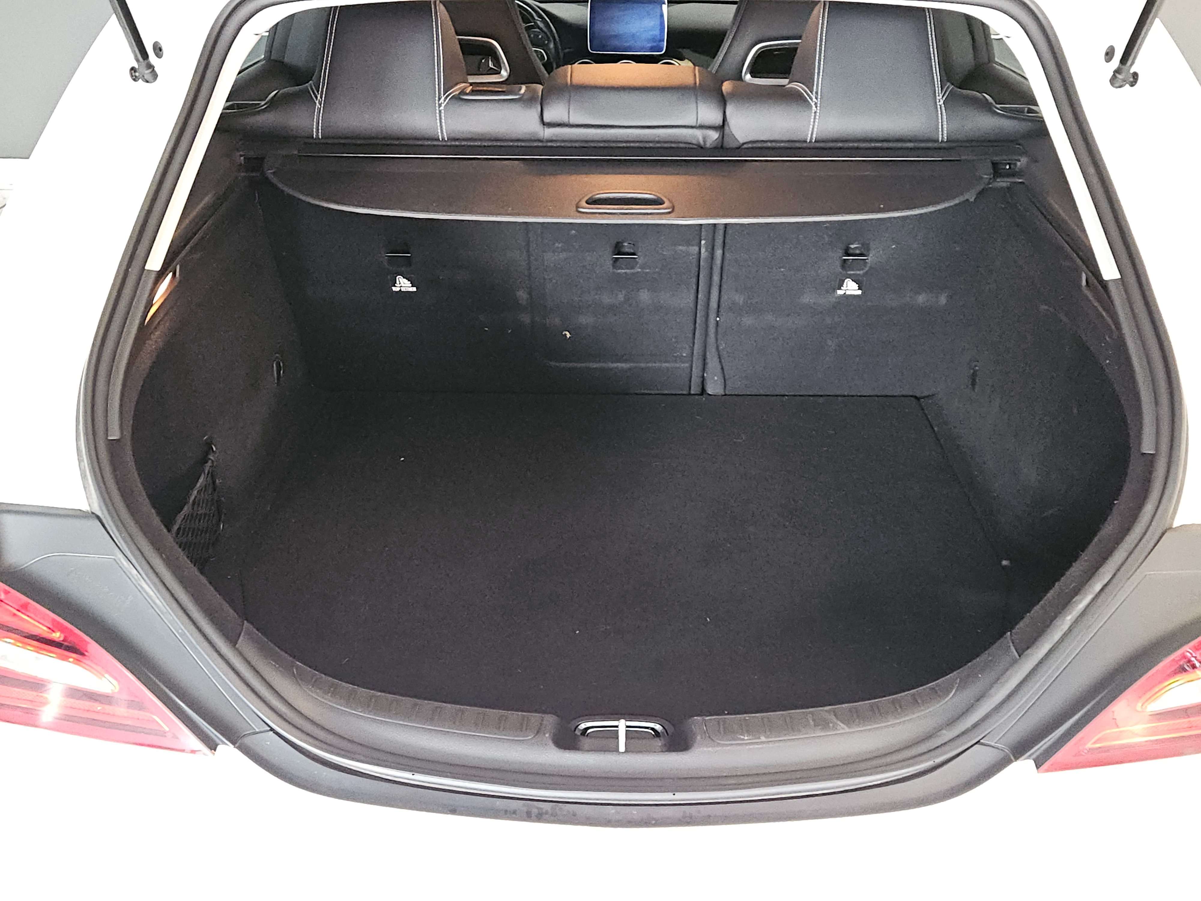 Mercedes-Benz CLA 180 PROMO | BOITE AUTO | NAVI | LED | SUPERBE ETAT