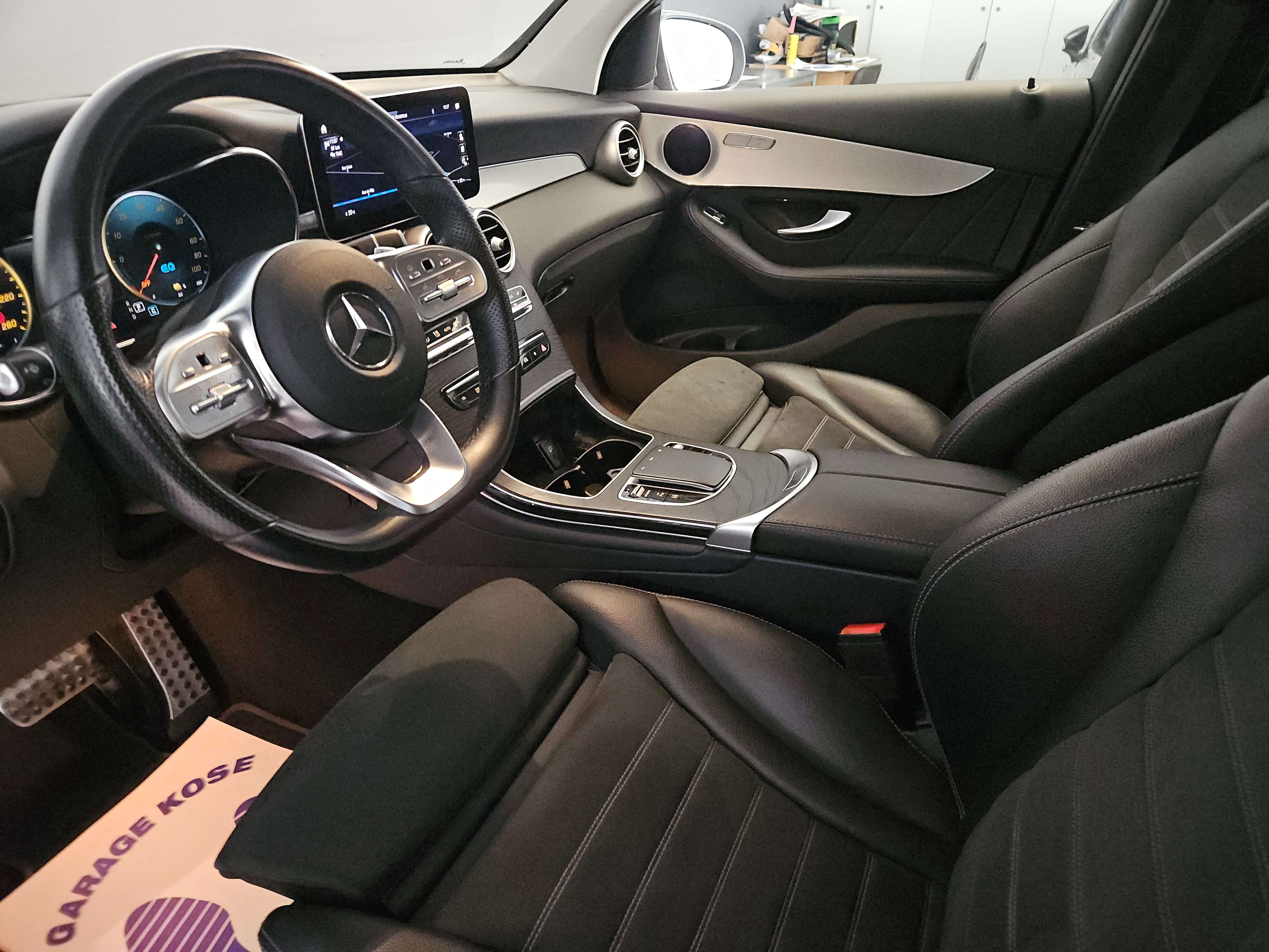 Mercedes-Benz GLC 300 4-Matic/HYBRIDE RECHARGEABLE PACK AMG//BOITE AUTO