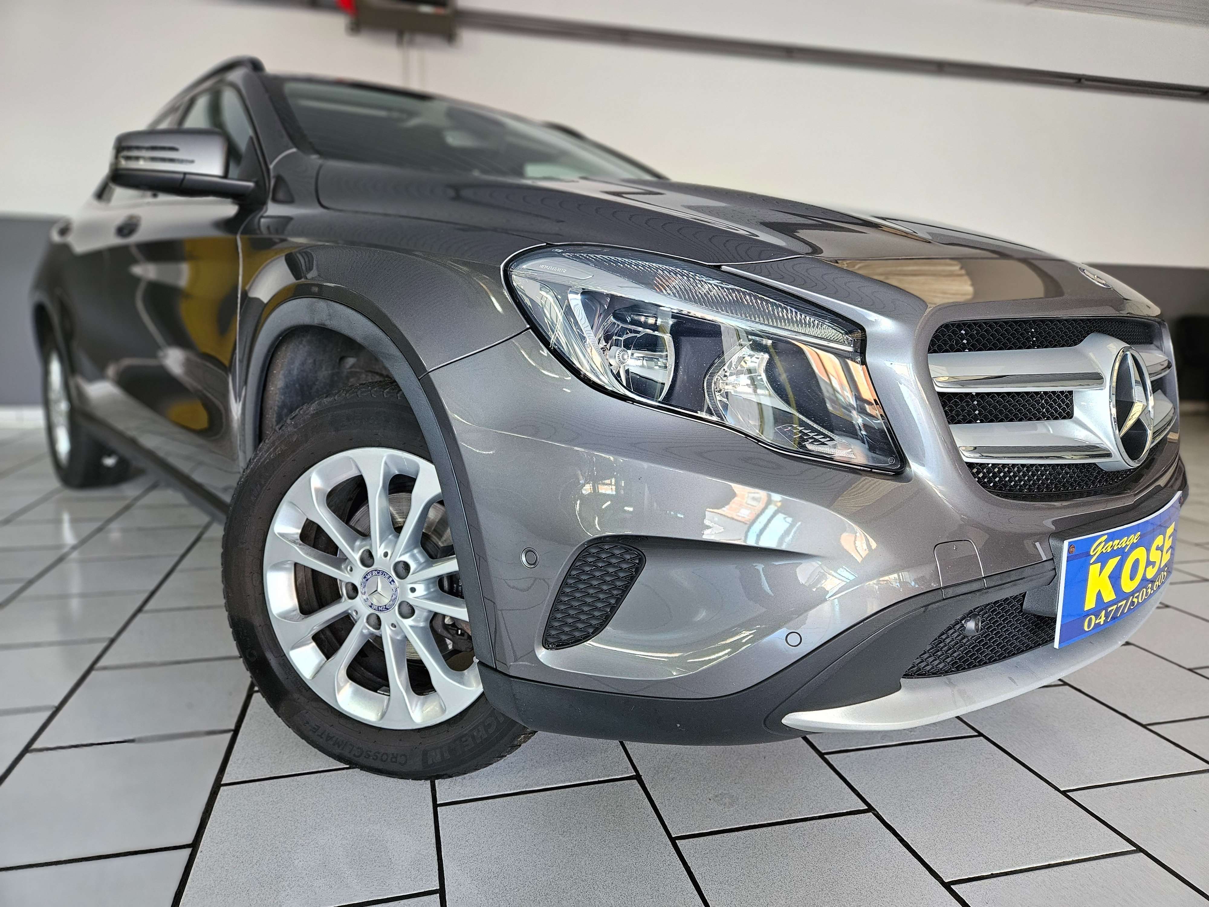 Mercedes-Benz GLA 180 AUTOMATIQUE//CUIR//NAVIGATION//GARANTIE//CAR-PASS