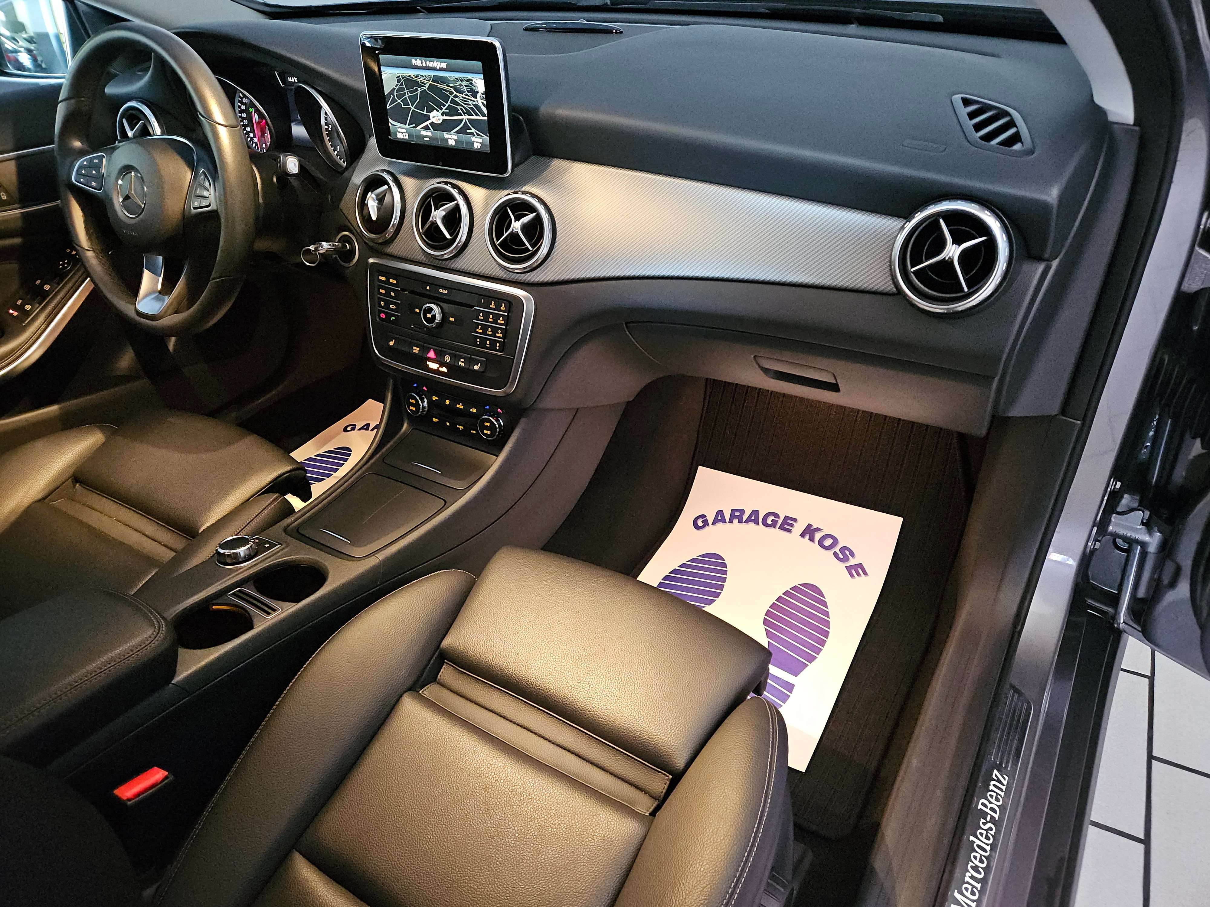 Mercedes-Benz GLA 180 AUTOMATIQUE//CUIR//NAVIGATION//GARANTIE//CAR-PASS