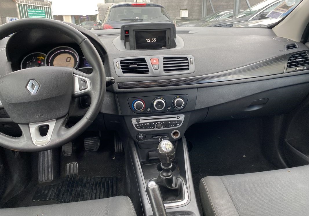 Renault Megane III 1.5 DCi 110 CH MODELE EXPRESSION/GPS - GARANTIE 6 MOIS