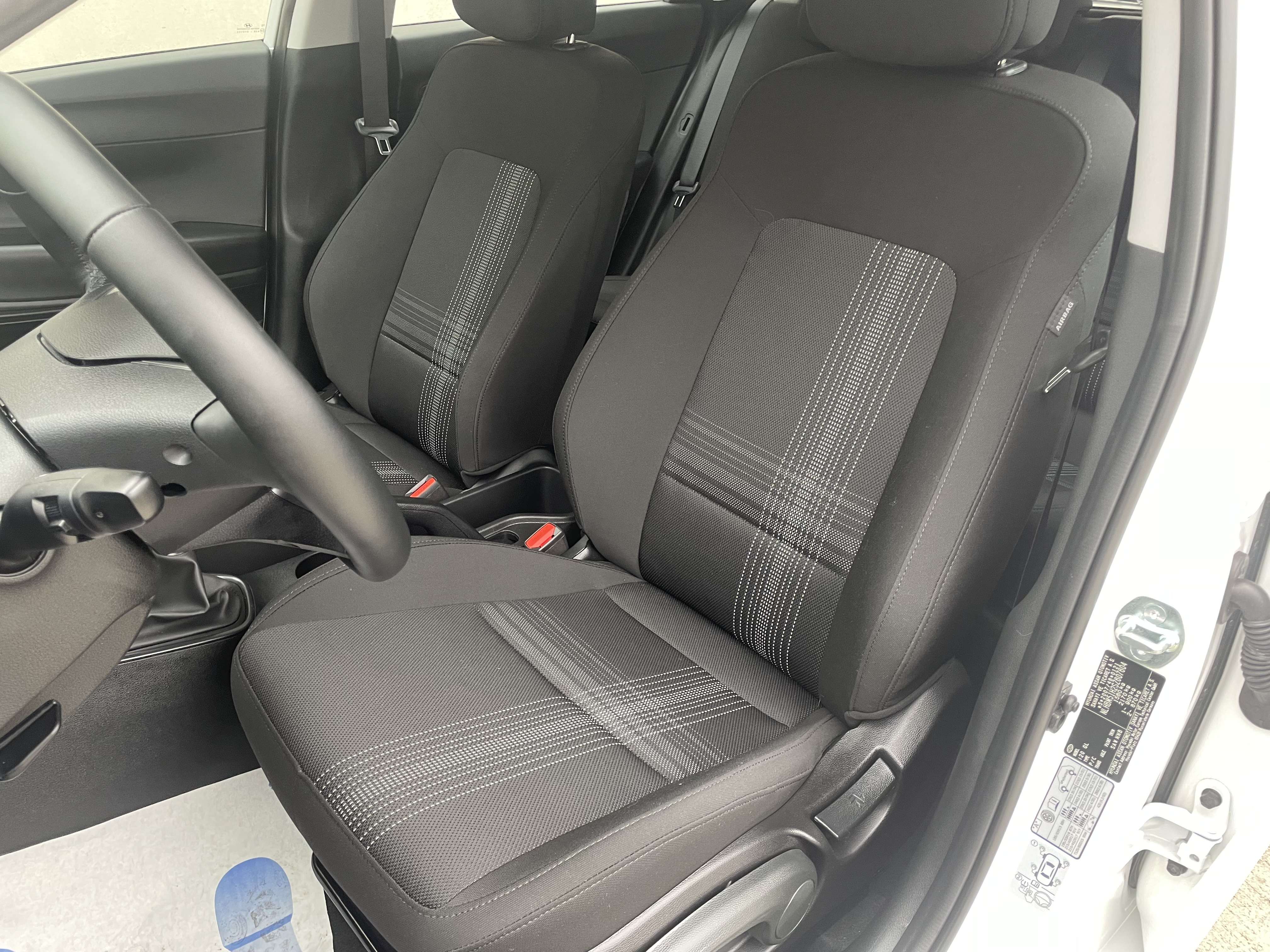 Hyundai i20 1.2i 84CH/NAVIGATION/CAMERA/CLIM/CRUISE/NEUF!!