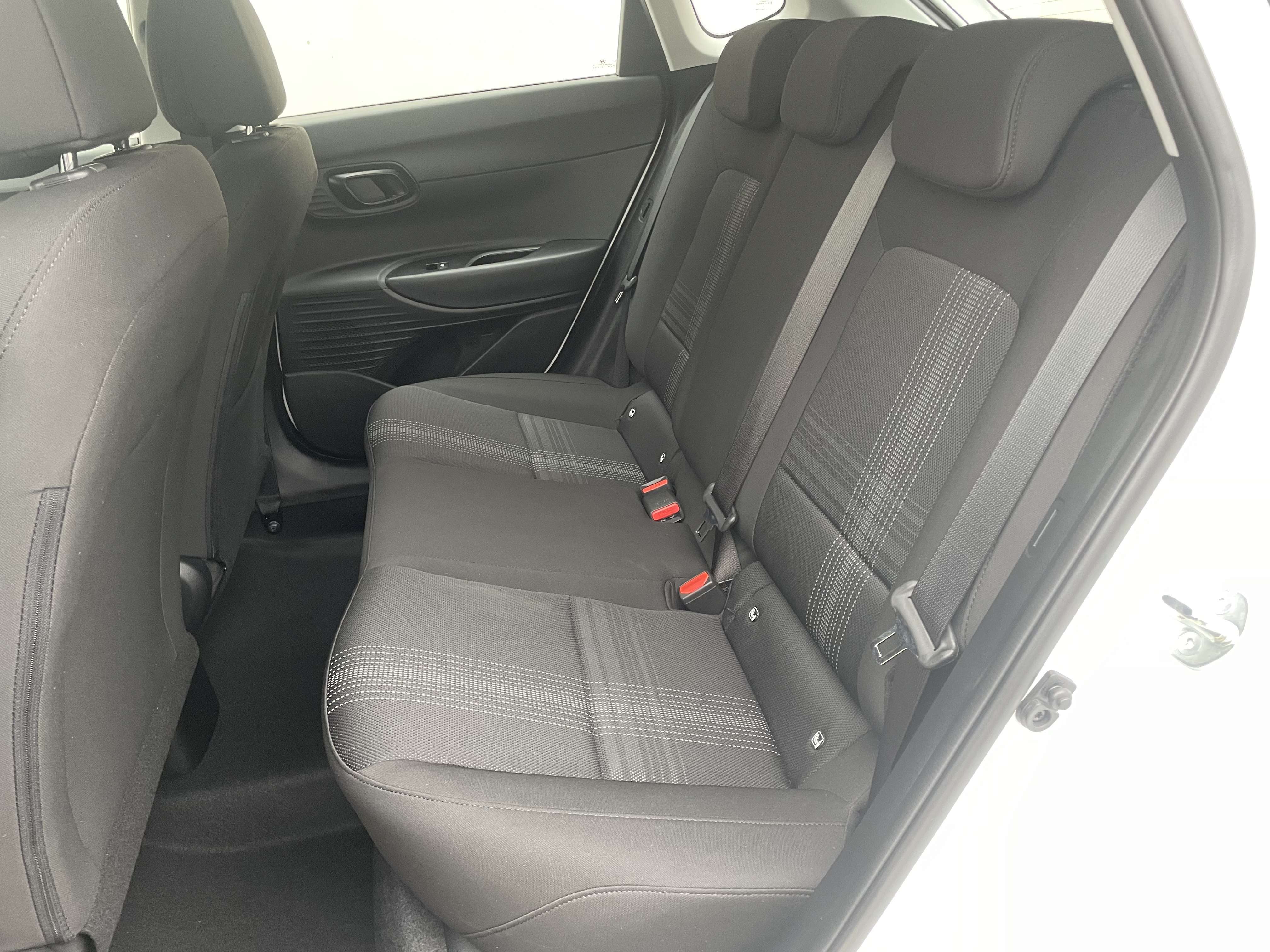 Hyundai i20 1.2i 84CH/NAVIGATION/CAMERA/CLIM/CRUISE/NEUF!!