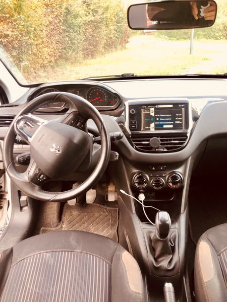 Peugeot 208 1.4 HDI FAP 68 ALLURE 5P