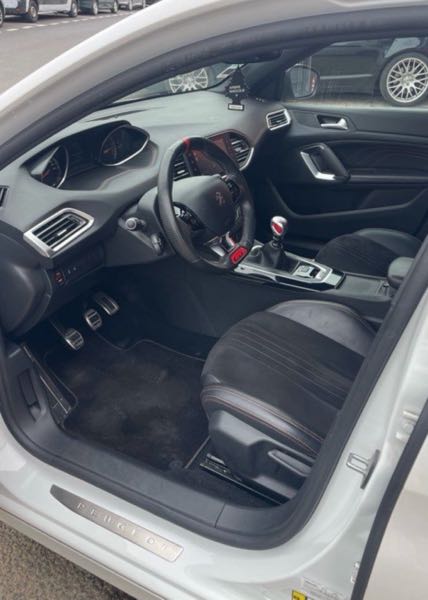 Peugeot 308 II 2.0 BLUEHDI 150 GT LINE