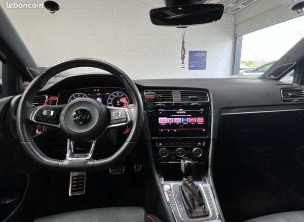 Volkswagen Golf 7 -2.0 TSI 245 GTI PERFORMANCE DSG7 5P