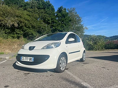 Peugeot 107 1.4 HDI TRENDY 3P