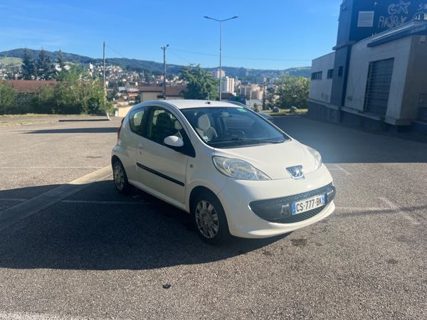 Peugeot 107 1.4 HDI TRENDY 3P