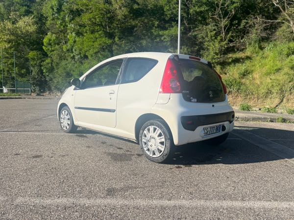 Peugeot 107 1.4 HDI TRENDY 3P