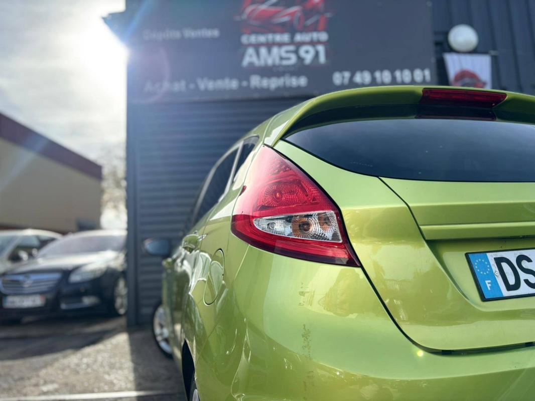 Ford Fiesta IV 1.25 82ch Ambiente 5p