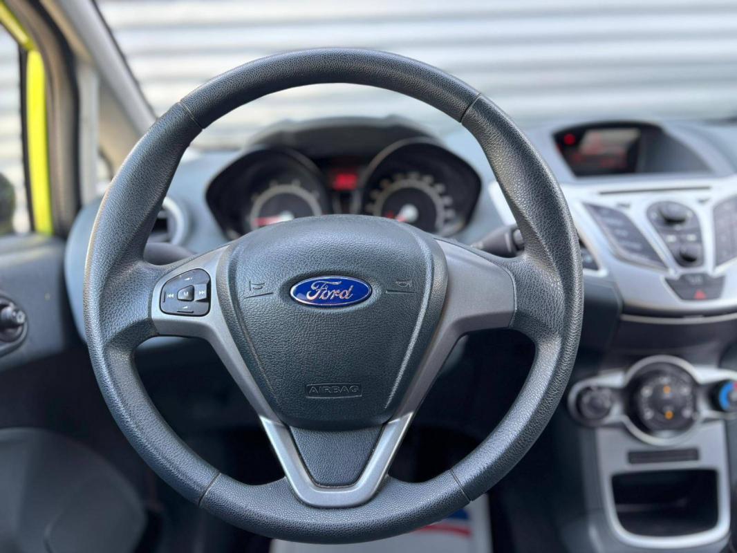 Ford Fiesta IV 1.25 82ch Ambiente 5p
