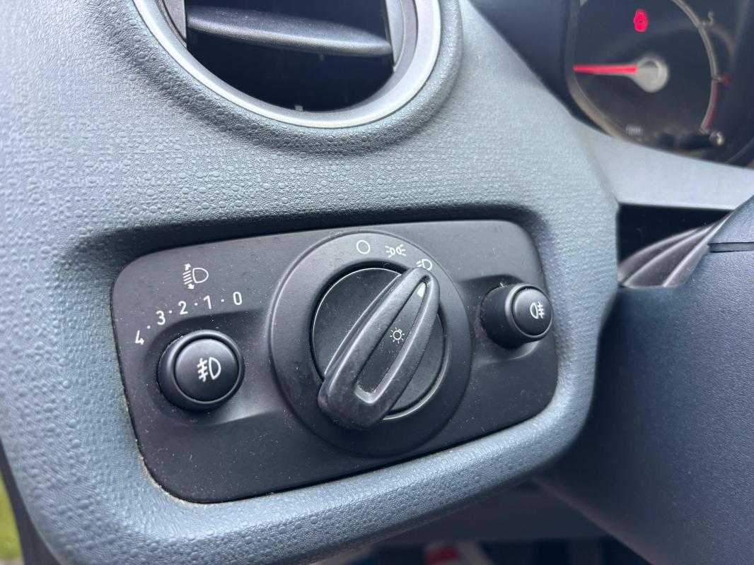 Ford Fiesta IV 1.25 82ch Ambiente 5p