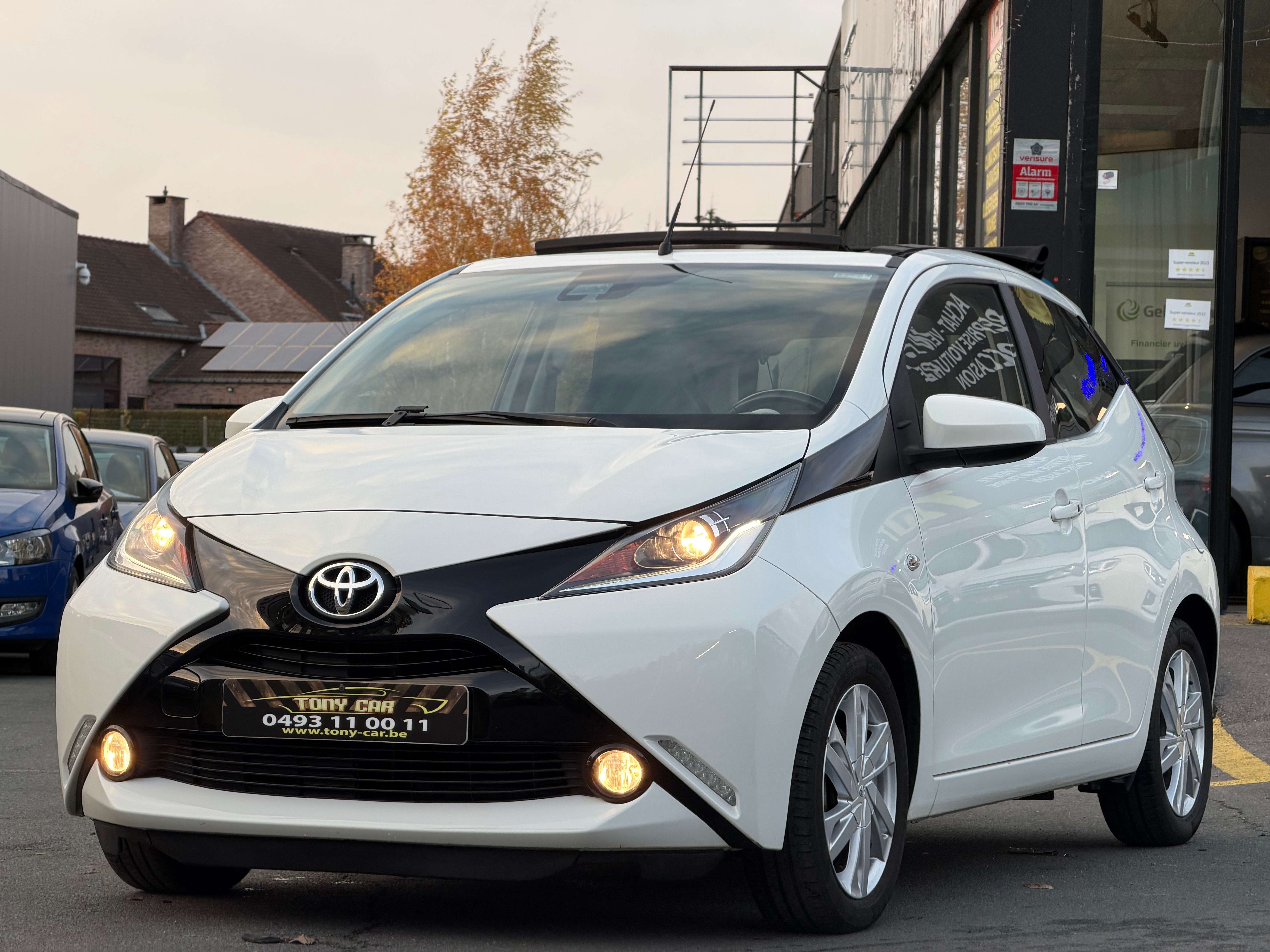 Toyota Aygo Aygo1.0i VVT-i* Boîte auto*NAVI+CAMERA*CUIR*BT*