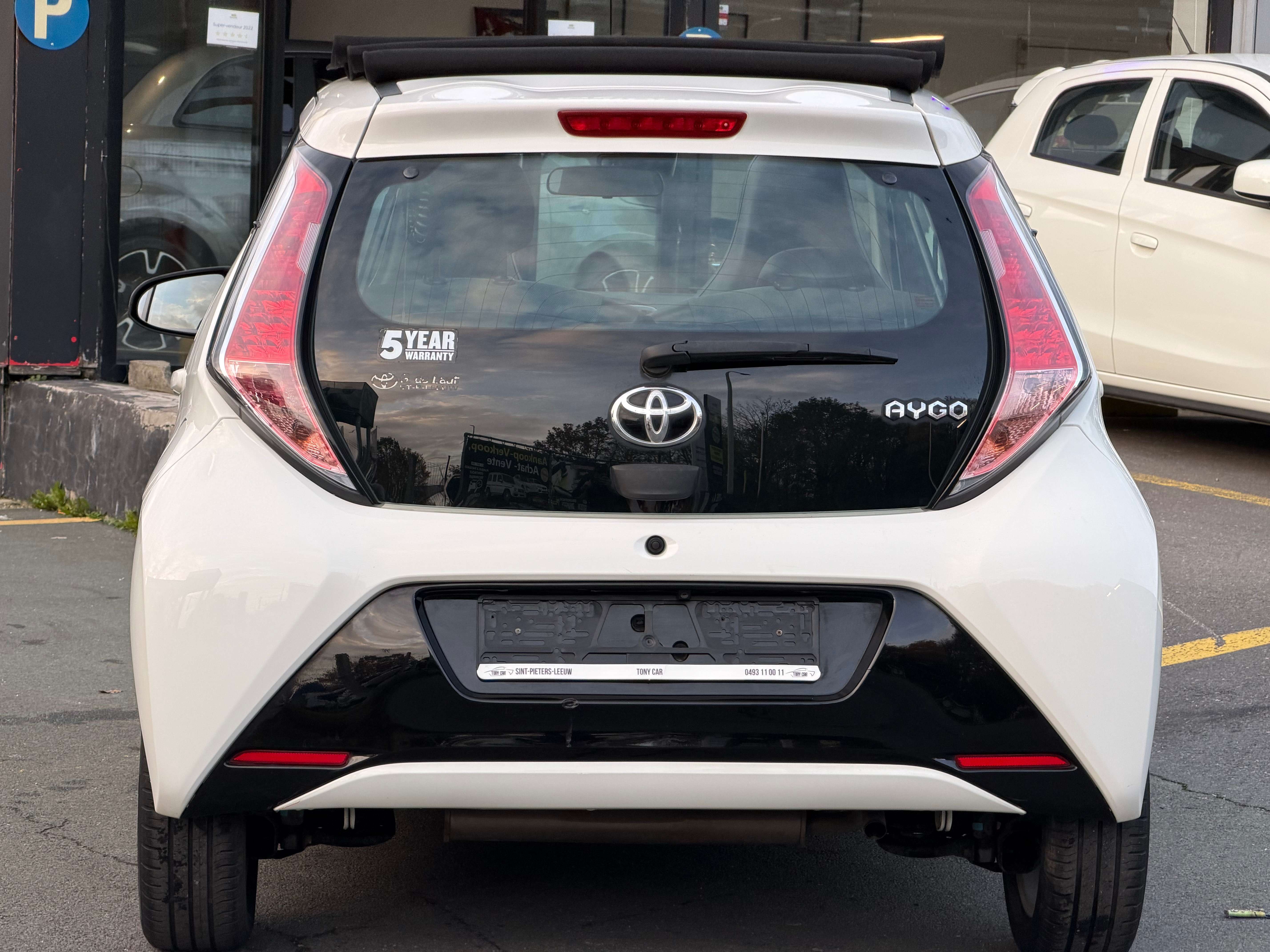 Toyota Aygo Aygo1.0i VVT-i* Boîte auto*NAVI+CAMERA*CUIR*BT*