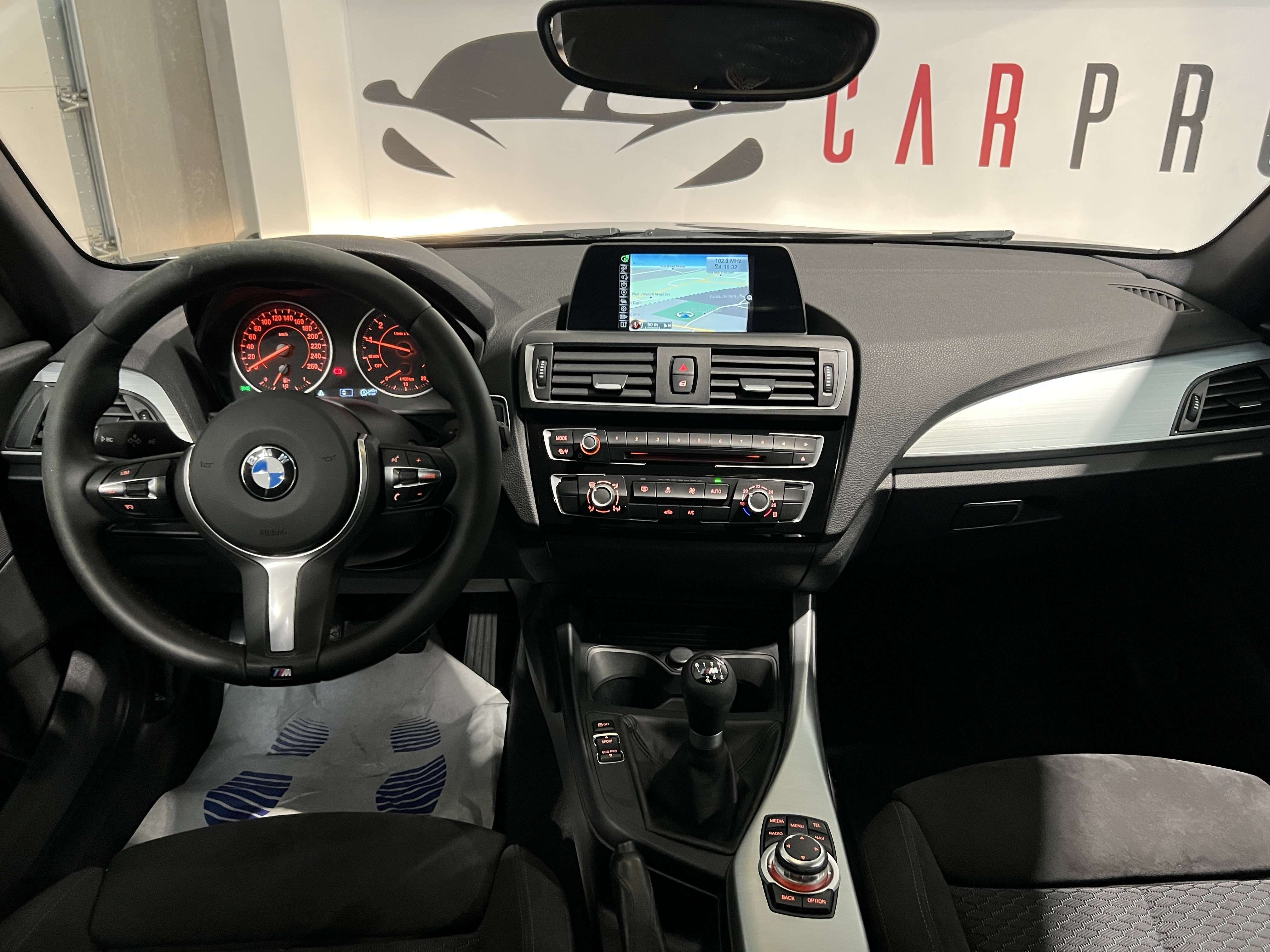 BMW 116 116i PACK M INT+EXT/GPS/CLIM AUTO/PDC ARR/ATT REM