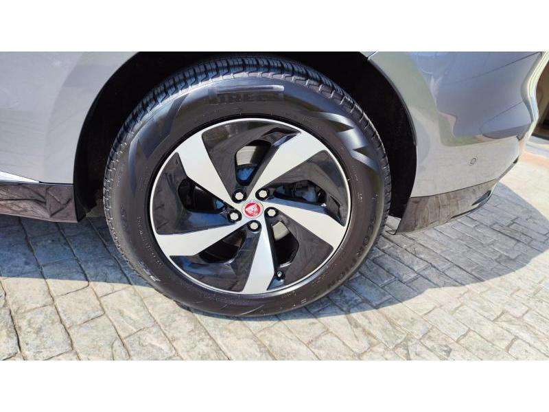 Jaguar F-Pace SE