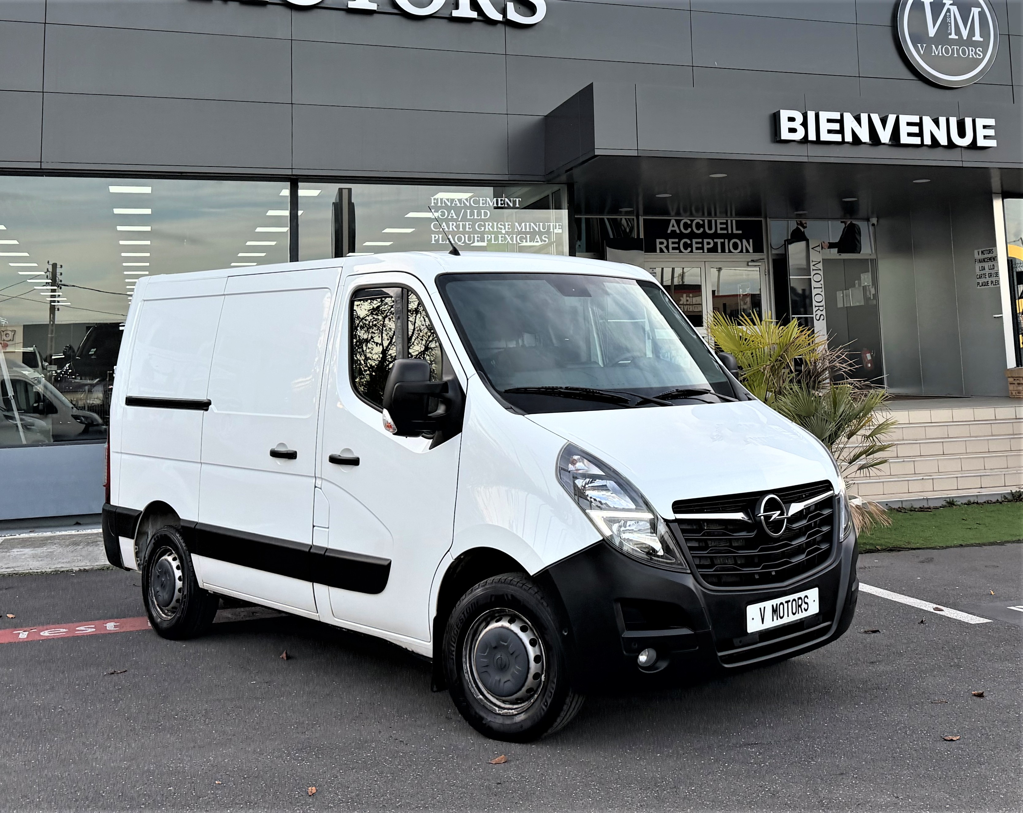 Opel Movano II (2) 2.3 D S/S 180 Turbo 2WD EASYTRONIC L1 H1 1er Main