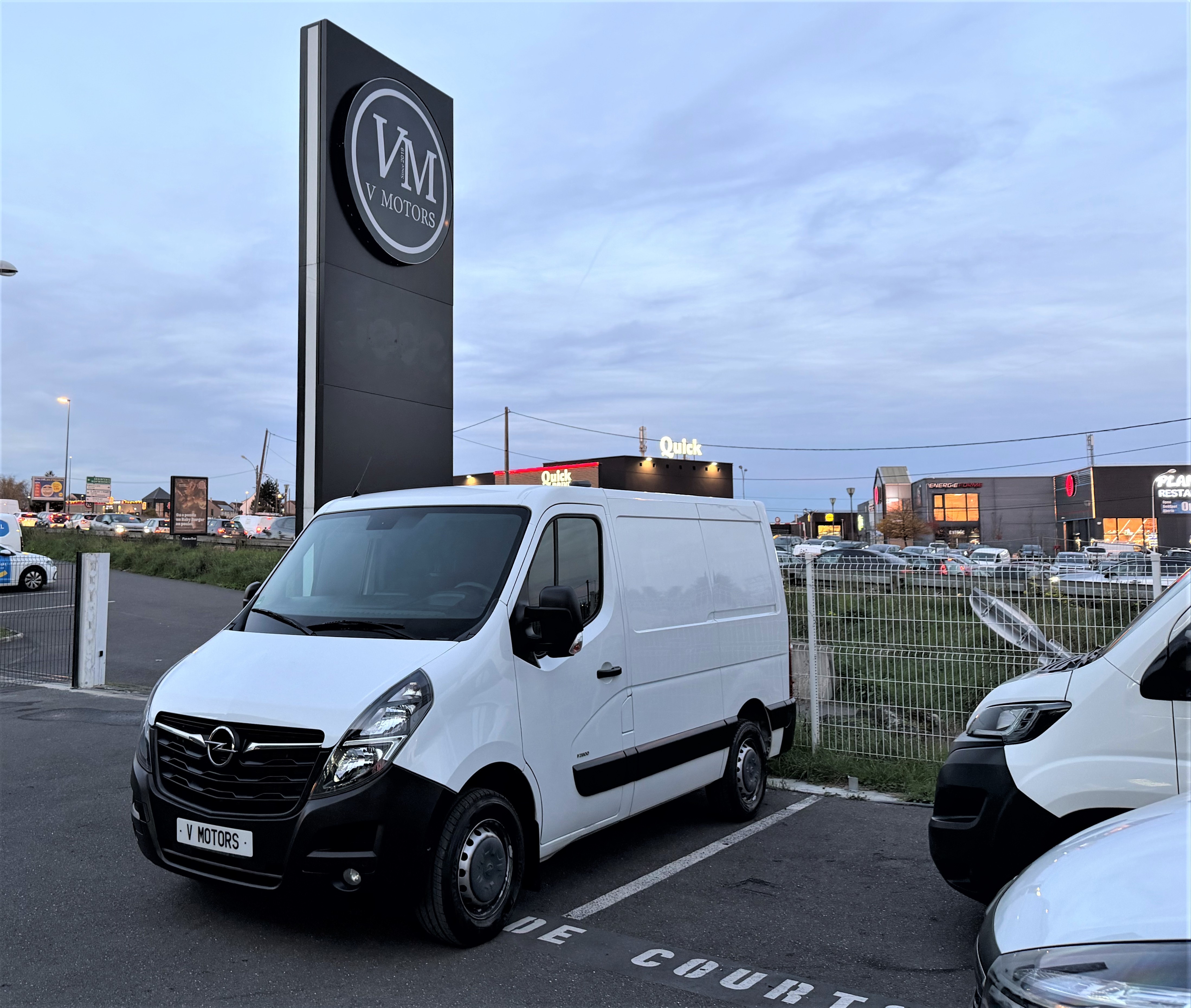 Opel Movano II (2) 2.3 D S/S 180 Turbo 2WD EASYTRONIC L1 H1 1er Main