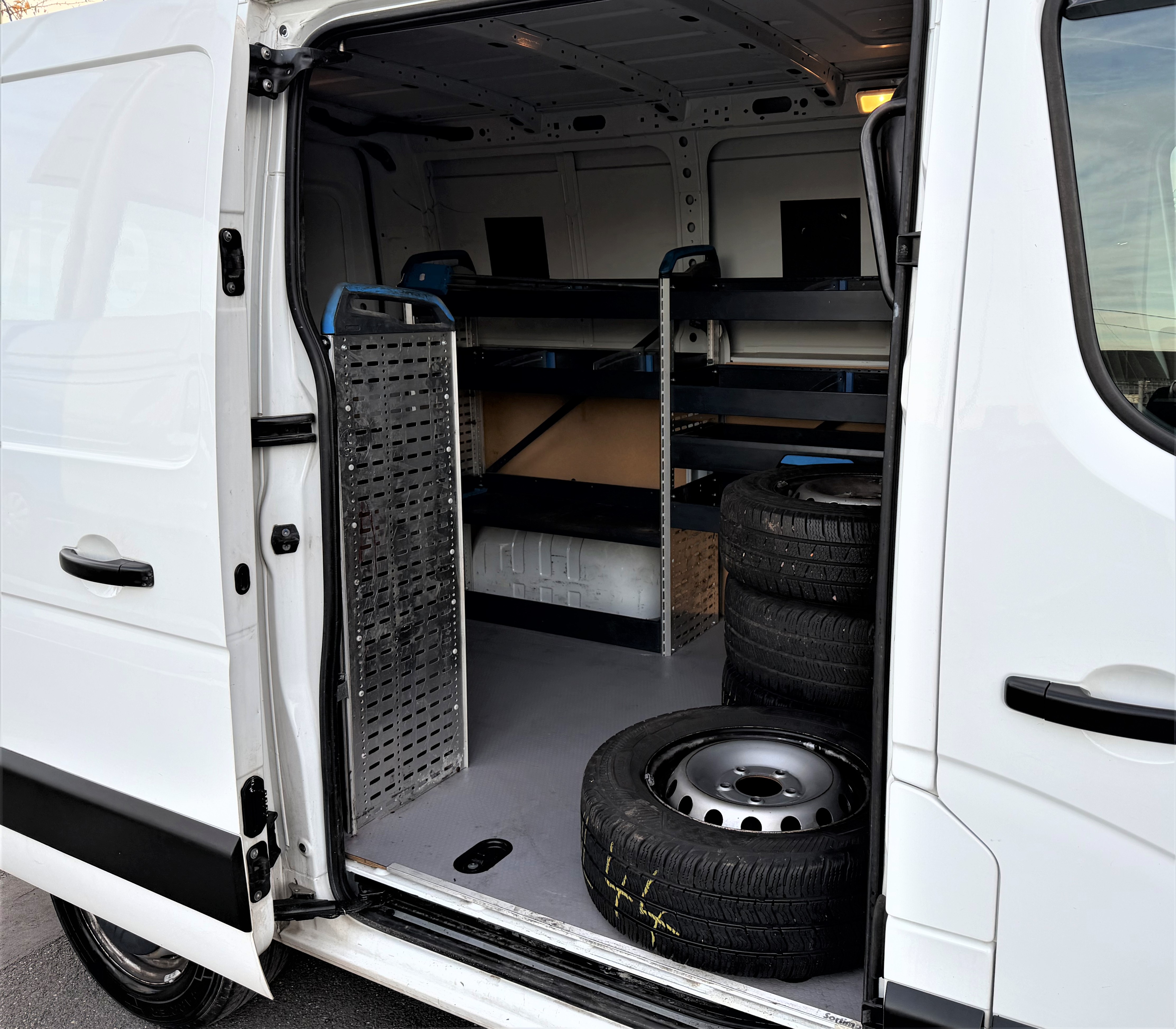 Opel Movano II (2) 2.3 D S/S 180 Turbo 2WD EASYTRONIC L1 H1 1er Main