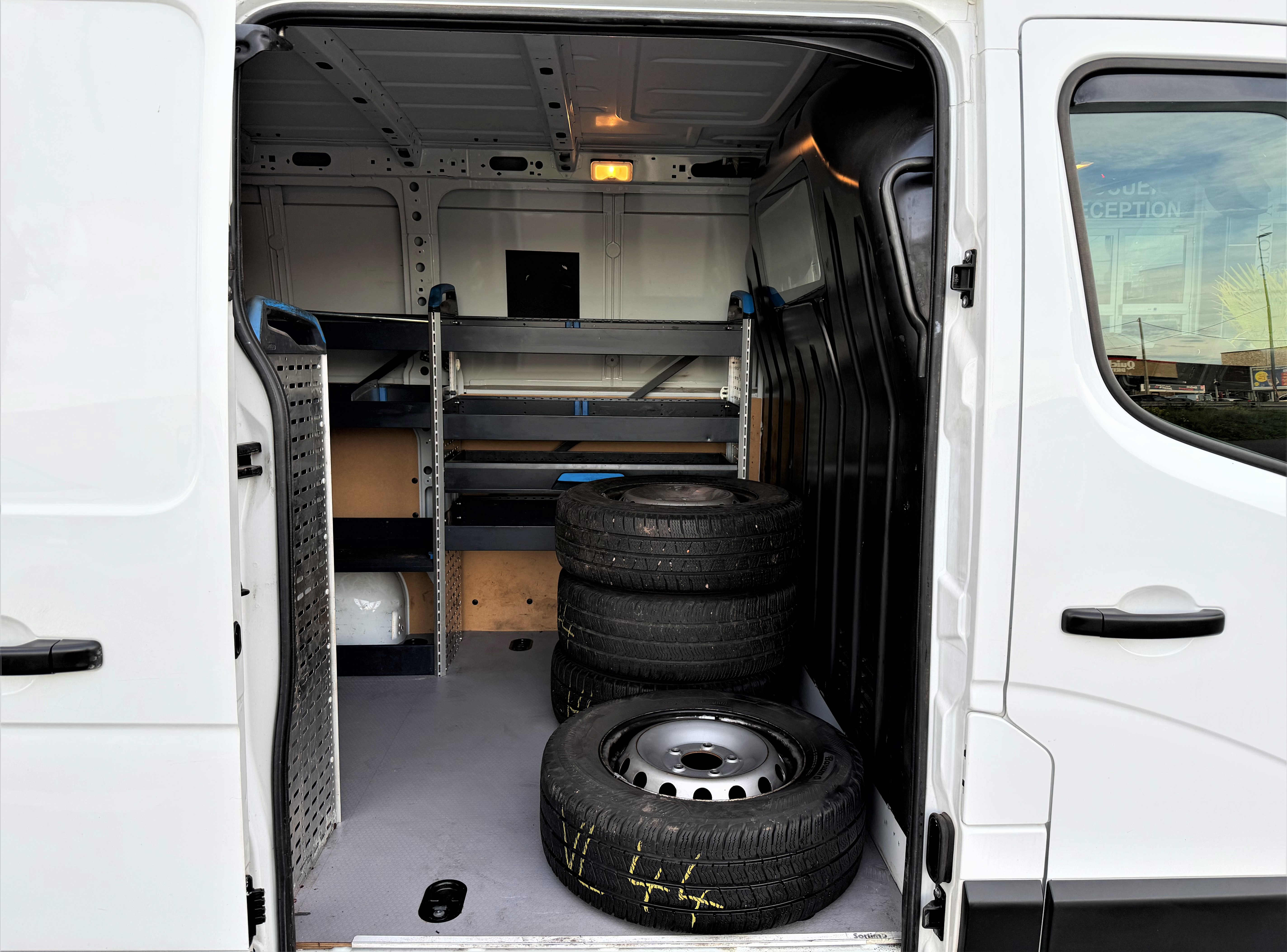 Opel Movano II (2) 2.3 D S/S 180 Turbo 2WD EASYTRONIC L1 H1 1er Main