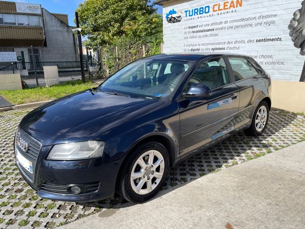 Audi A3 III BERLINE 1.6 TDI DPF 105 AMBIENTE