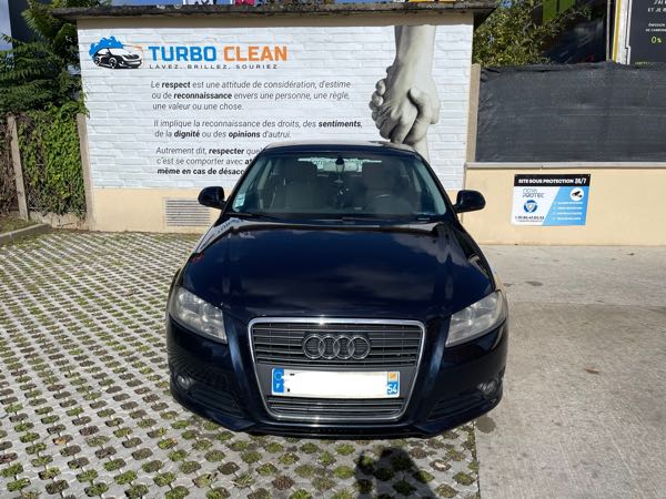 Audi A3 III BERLINE 1.6 TDI DPF 105 AMBIENTE