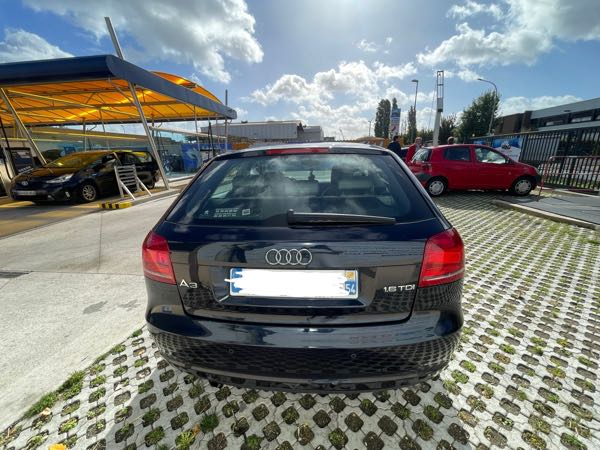 Audi A3 III BERLINE 1.6 TDI DPF 105 AMBIENTE