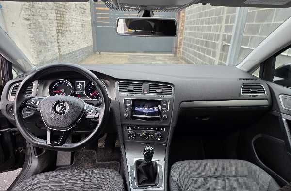 Volkswagen Golf 1.6 tdi 110