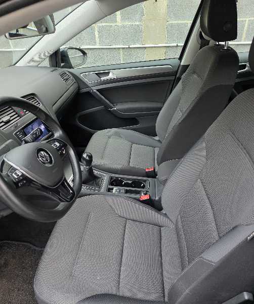 Volkswagen Golf 1.6 tdi 110