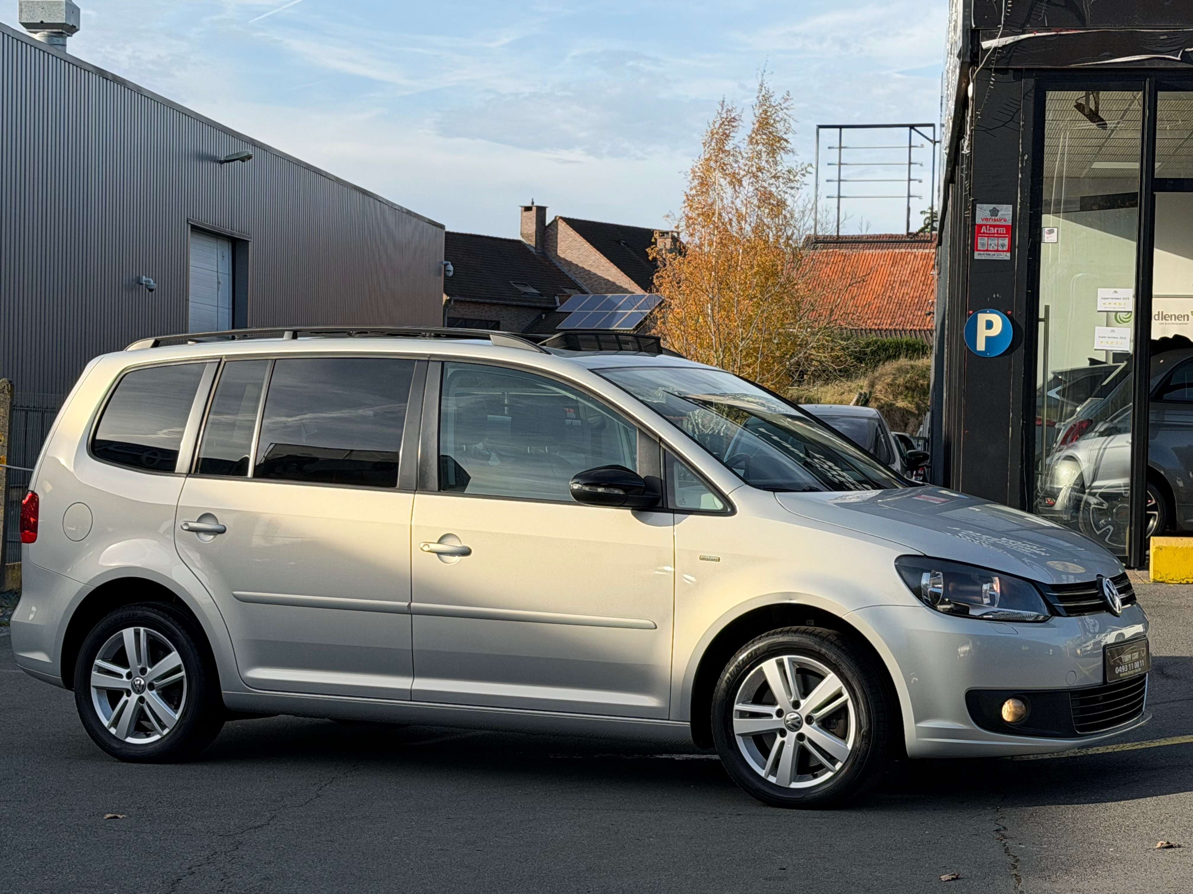 Volkswagen Touran 1.4TSI*MATCH*7PL*NAVI*PANO*BT*Garantie 12M*