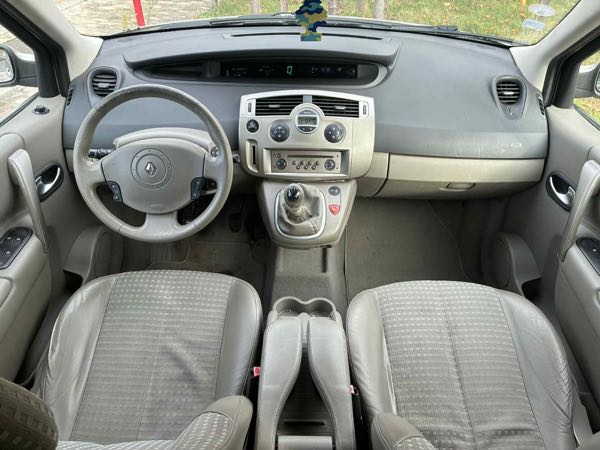 Renault Scenic II 2.0 DCI 150 LUXE PRIVILEGE