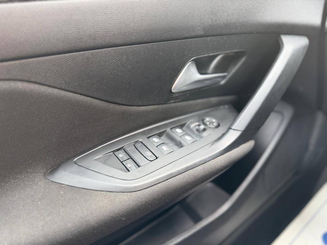 Peugeot 308 III 1.5 BlueHDi 130ch S&S Allure