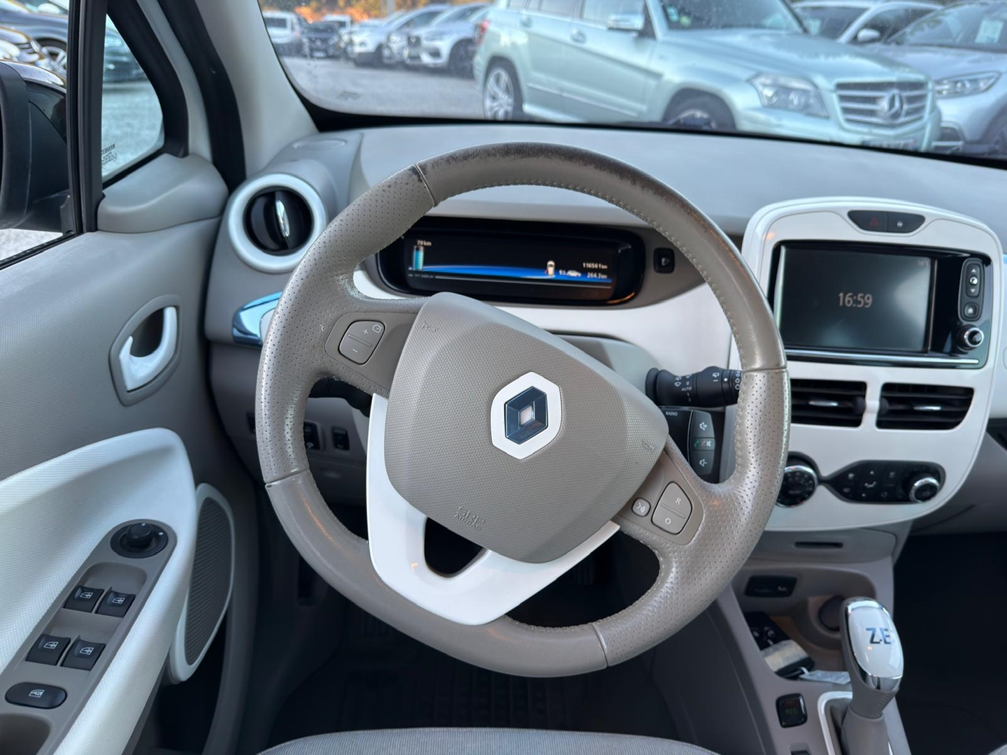 Renault ZOE ZEN CHARGE RAPIDE