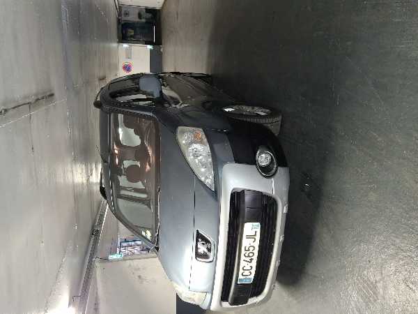 Peugeot Partner Tepee II 1.6 HDI 90 OUTDOOR