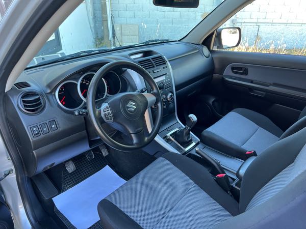 Suzuki Grand Vitara II 1.6 VVT 106 PACK 3P