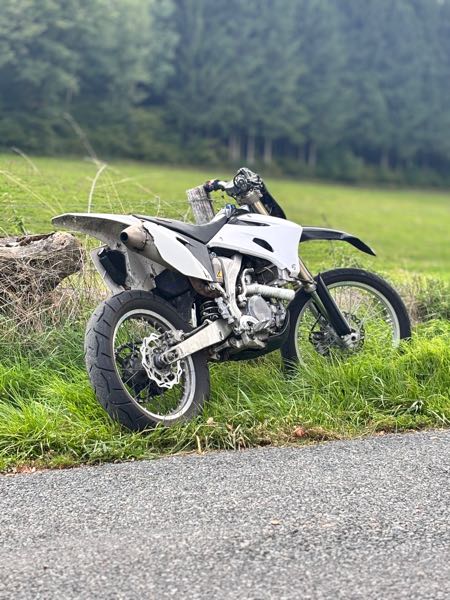 YAMAHA WR F