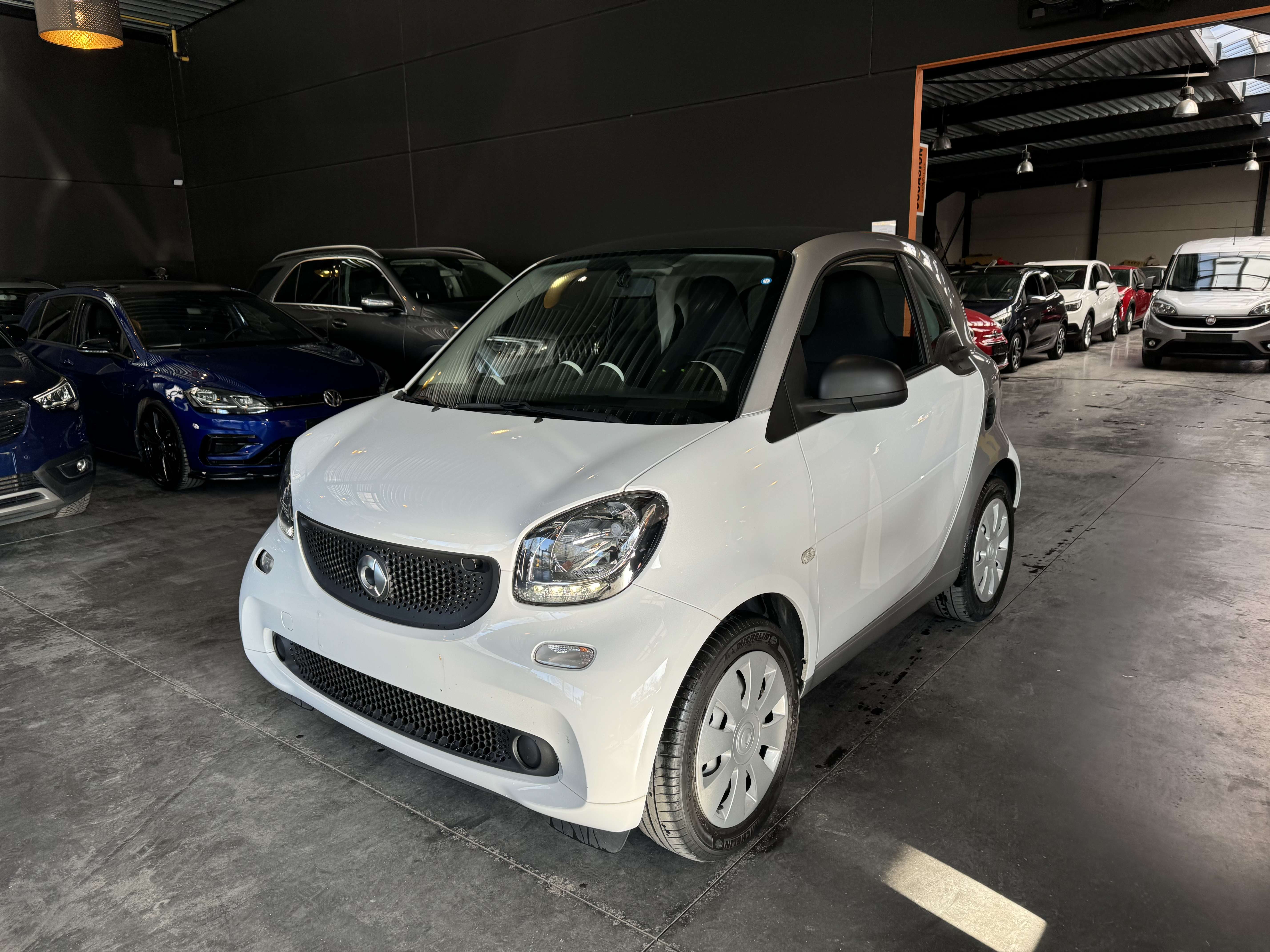 smart forTwo 1.0i - 88.308 KM - PRETE A IMMATRICULEE !